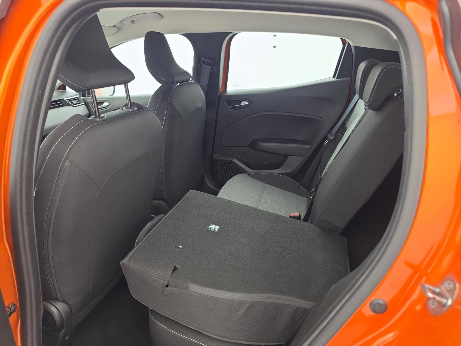 Vente en ligne Renault Clio 5 Clio TCe 90 au prix de 15 490 €
