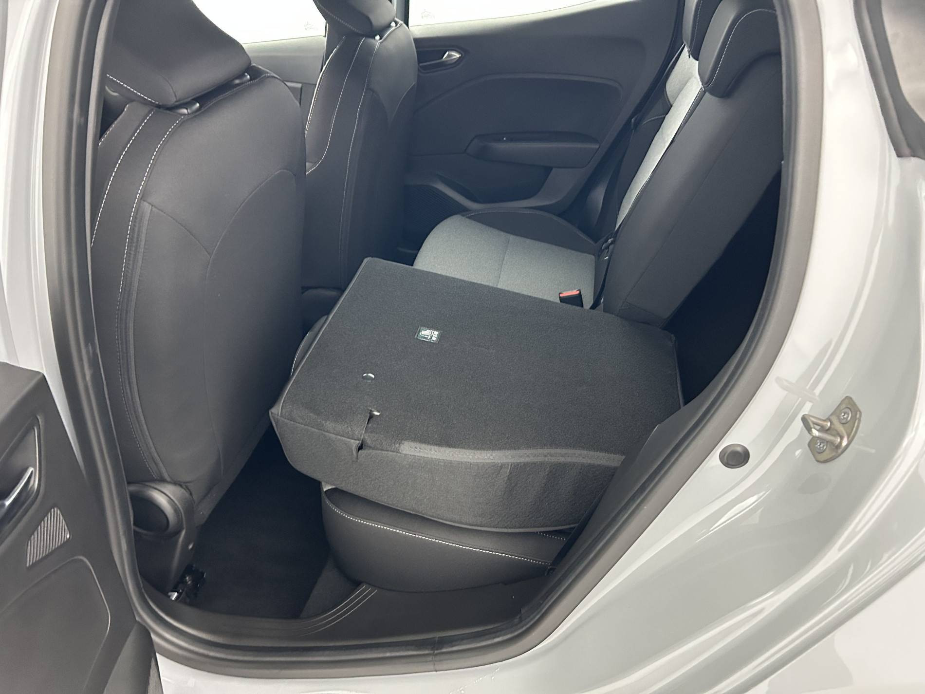Vente en ligne Renault Clio 5 Clio TCe 90 au prix de 15 490 €