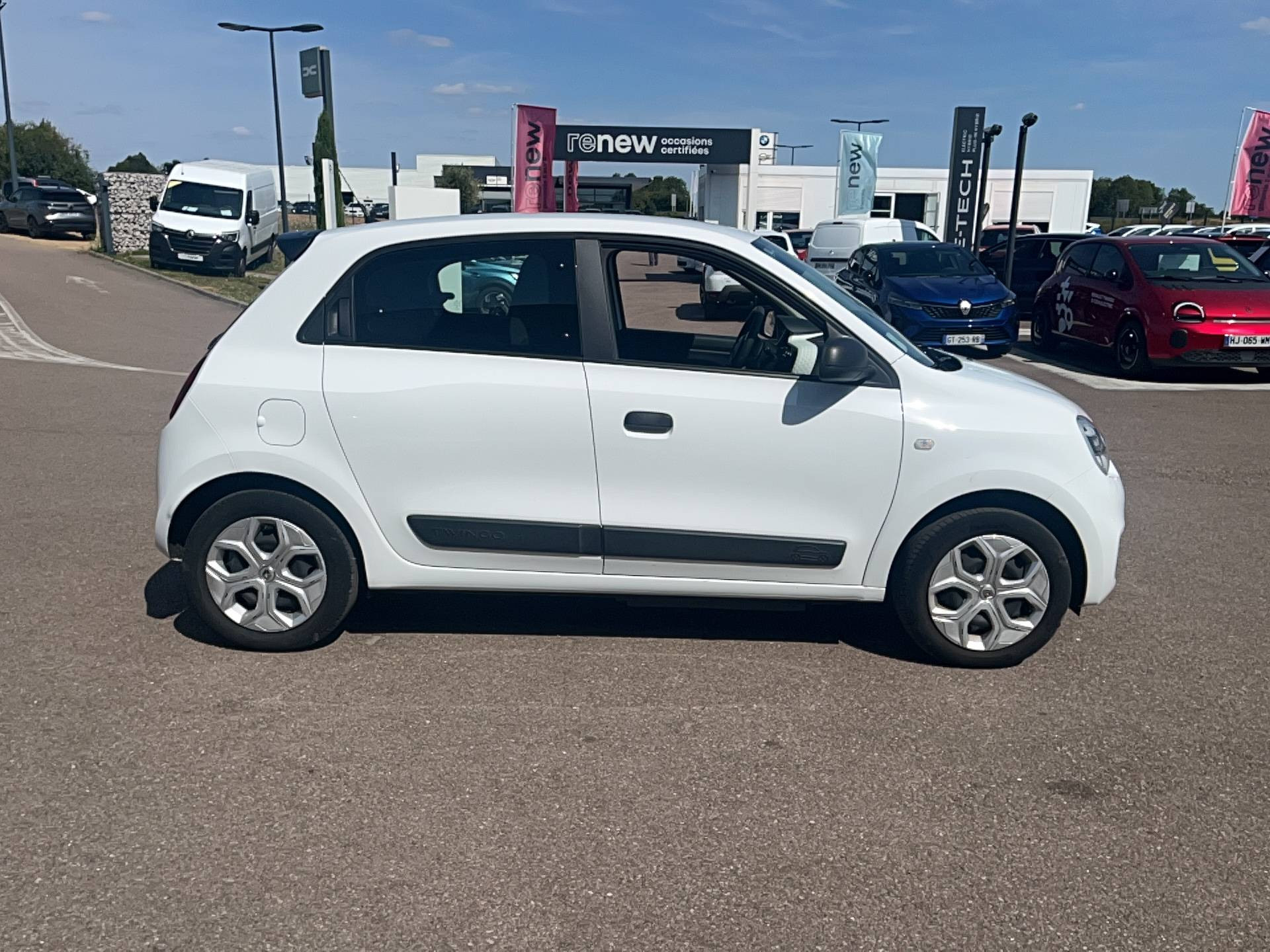 Vente en ligne Renault Twingo Electrique Twingo III E-Tech au prix de 12 491 €