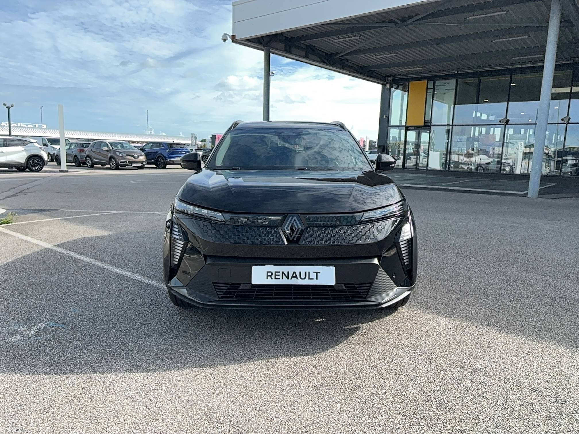 Vente en ligne Renault Scenic E-Tech Scenic E-Tech électrique 220 ch grande autonomie au prix de 48 900 €