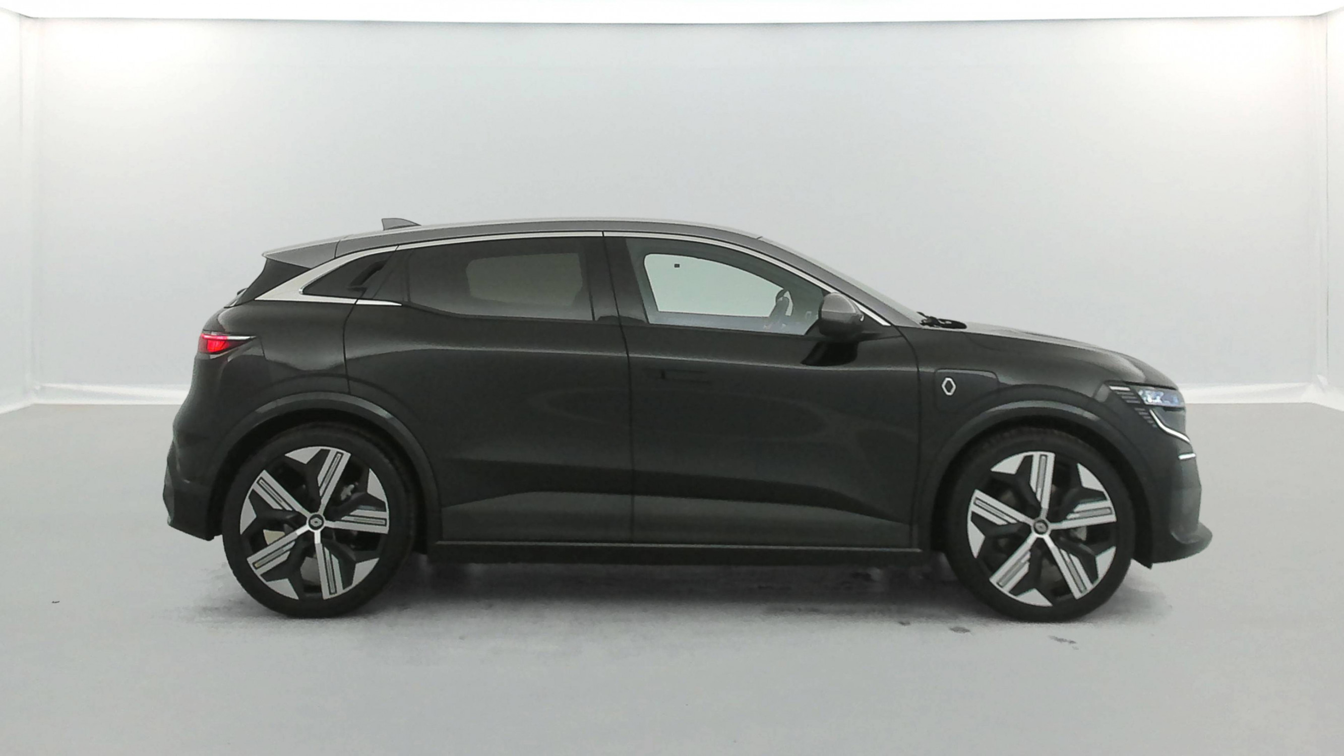 Vente en ligne Renault Megane E-Tech  EV60 220 ch super charge au prix de 25 791 €