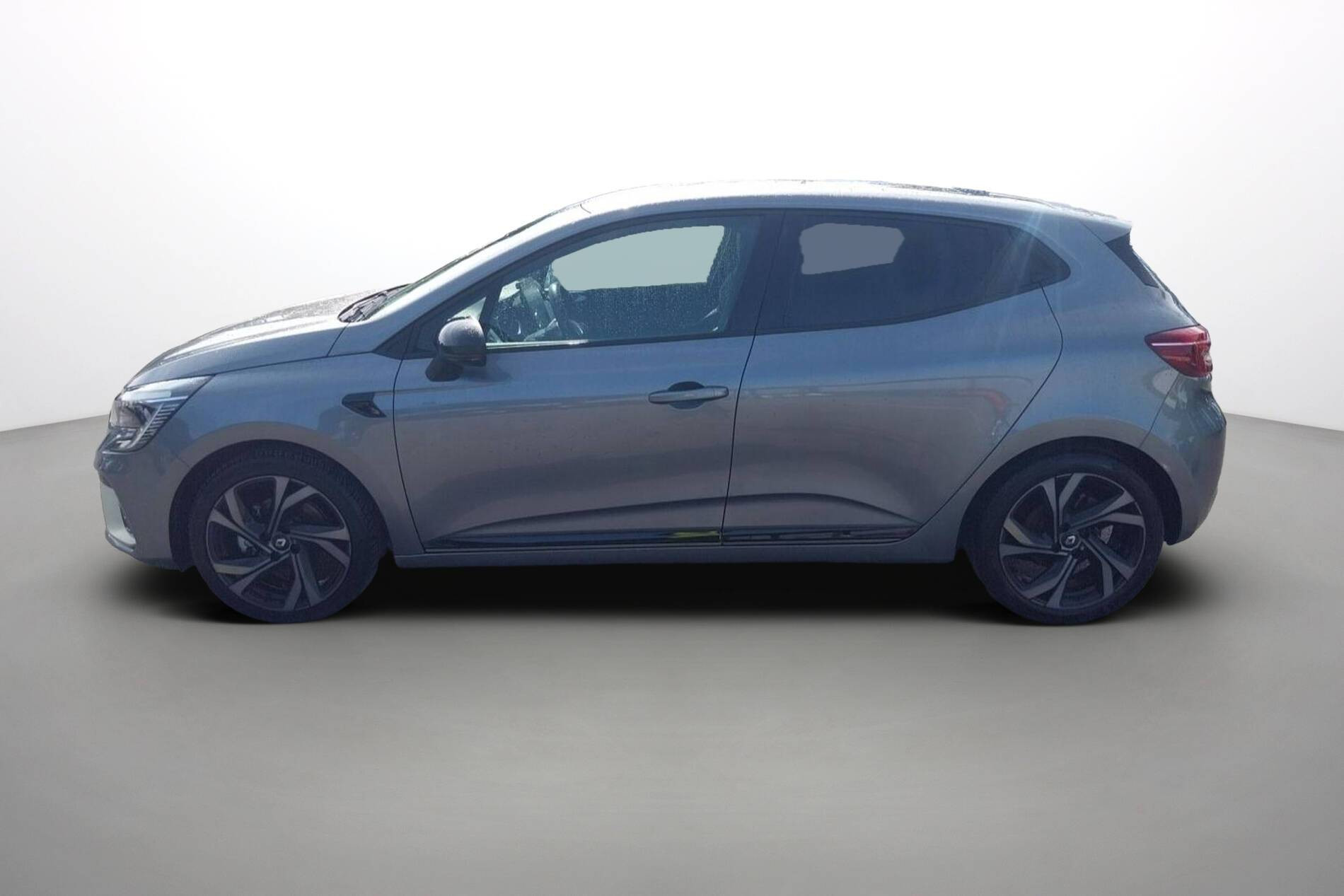 Vente en ligne Renault Clio 5 Clio E-Tech full hybrid 145 au prix de 18 490 €