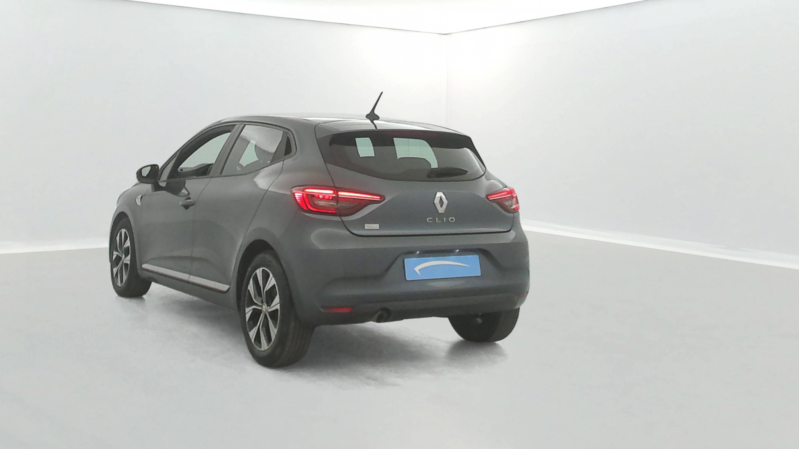 Vente en ligne Renault Clio 5 Clio TCe 90 - 21 au prix de 14 450 €