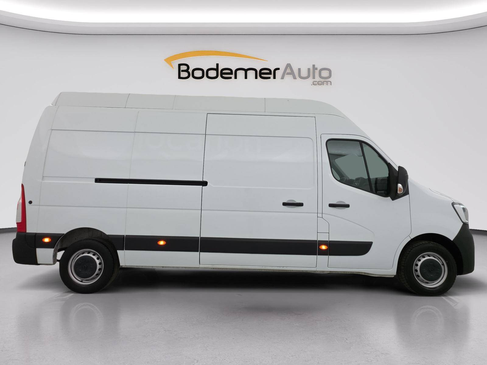 Vente en ligne Renault Master Fourgon MASTER FGN TRAC F3500 L3H3 BLUE DCI 135 au prix de 26 990 €