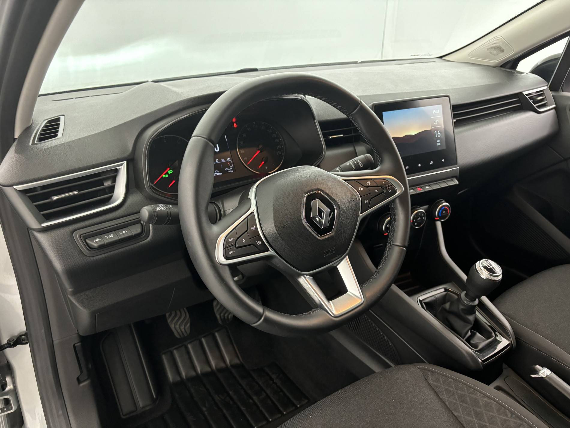 Vente en ligne Renault Clio 5 Clio TCe 90 au prix de 14 490 €