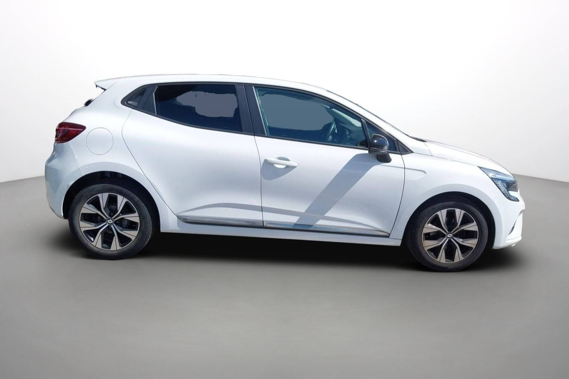 Vente en ligne Renault Clio 5 Clio TCe 90 au prix de 13 990 €
