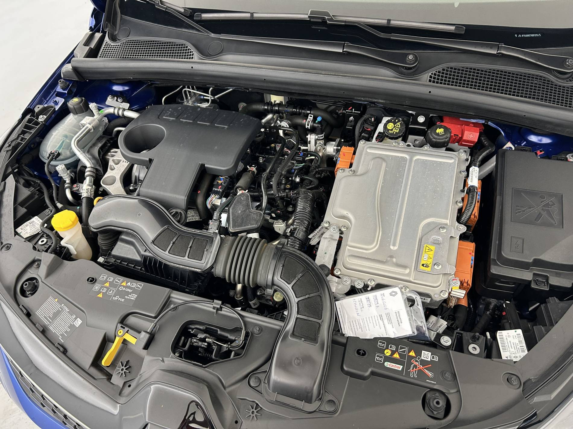 Vente en ligne Renault Clio 5 Clio E-Tech full hybrid 145 ch GSR2 au prix de 20 990 €