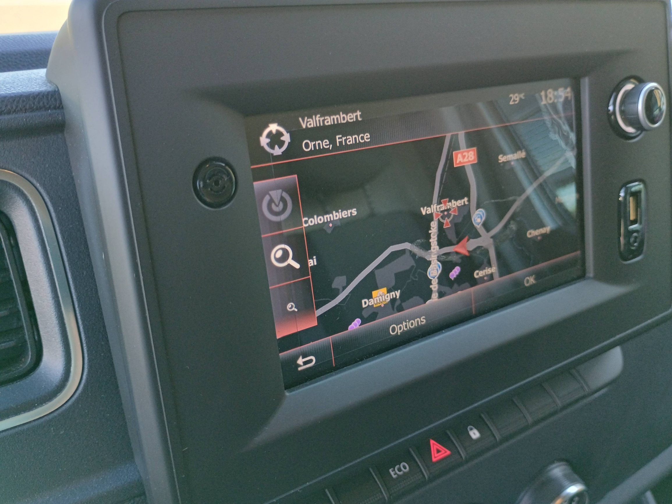 Vente en ligne Renault Master Fourgon MASTER FGN TRAC F3500 L2H2 BLUE DCI 180 au prix de 27 991 €