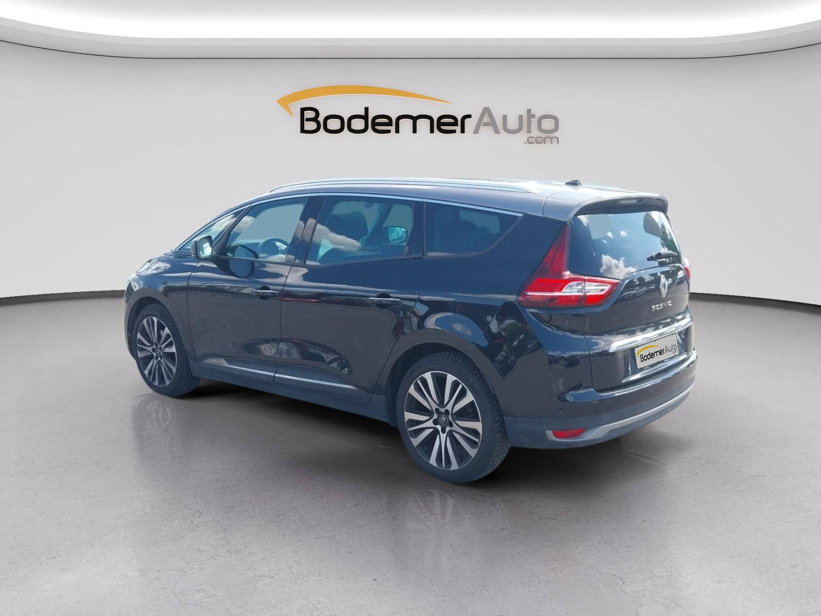 Vente en ligne Renault Grand Scenic 4 Grand Scenic Blue dCi 150 EDC au prix de 18 990 €