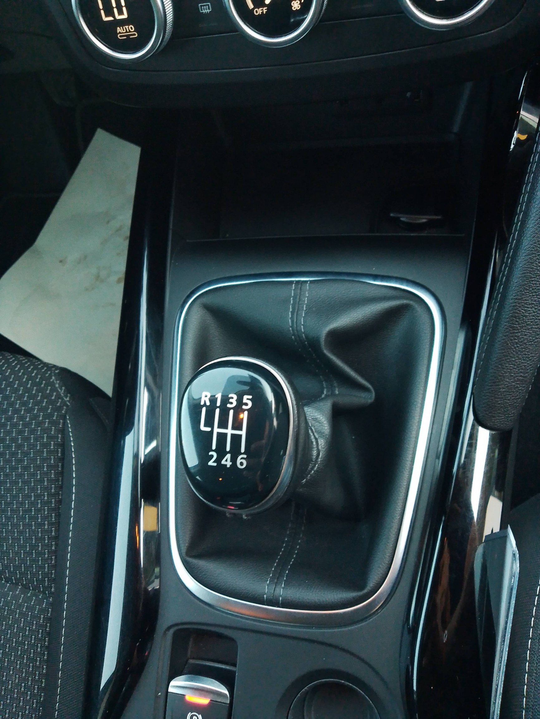 Vente en ligne Renault Kadjar  Blue dCi 115 au prix de 12 490 €