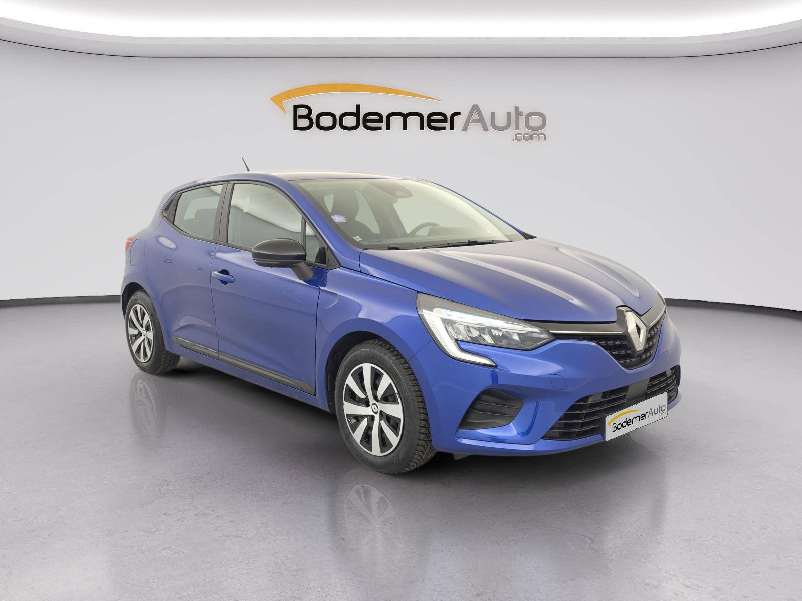 Vente en ligne Renault Clio 5 Clio E-Tech full hybrid 145 au prix de 18 790 €