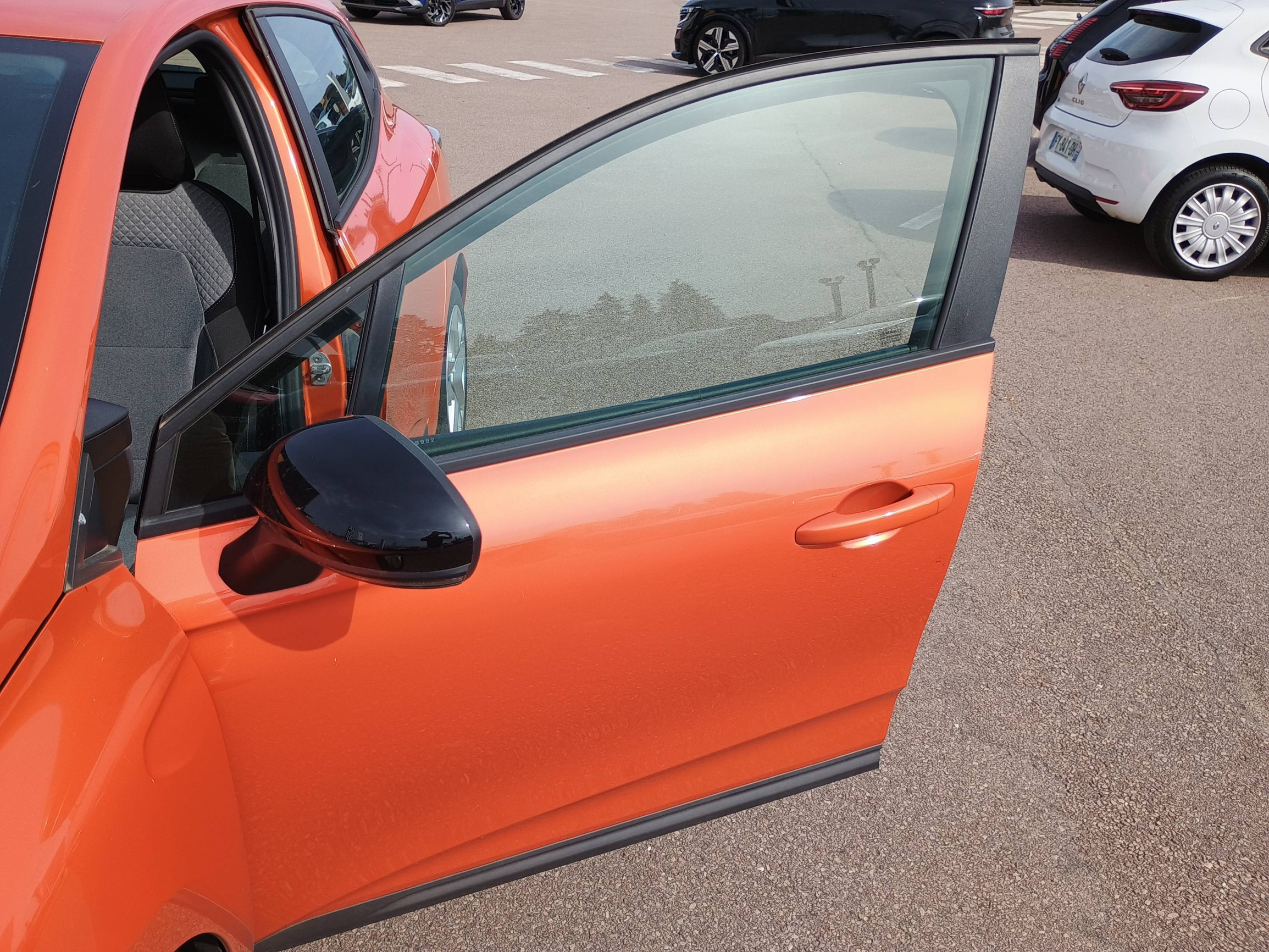 Vente en ligne Renault Clio 5 Clio Eco-G 100 ch GSR2 au prix de 14 291 €