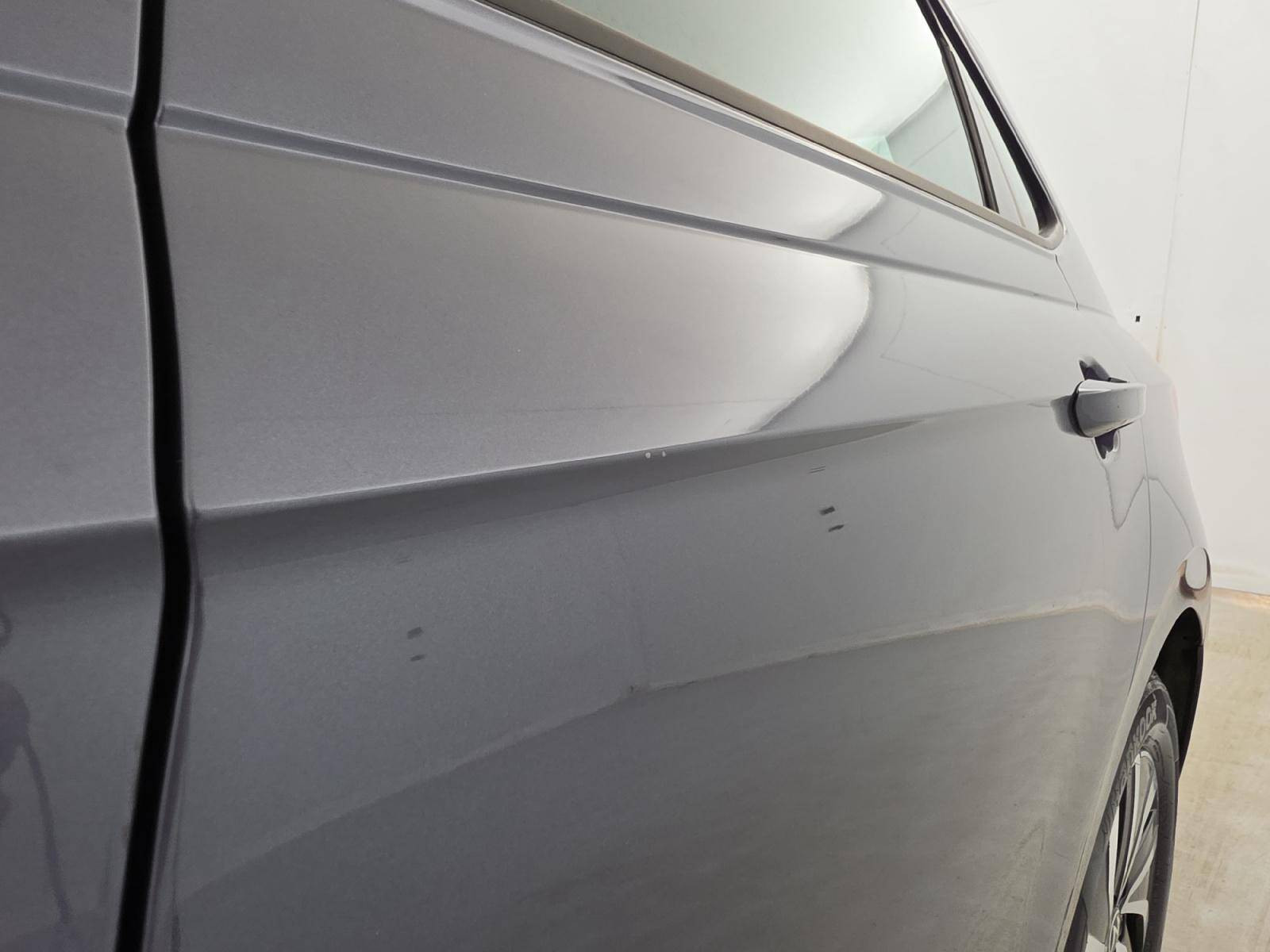 Vente en ligne Volkswagen Polo  1.0 TSI 95 S&S DSG7 au prix de 17 590 €