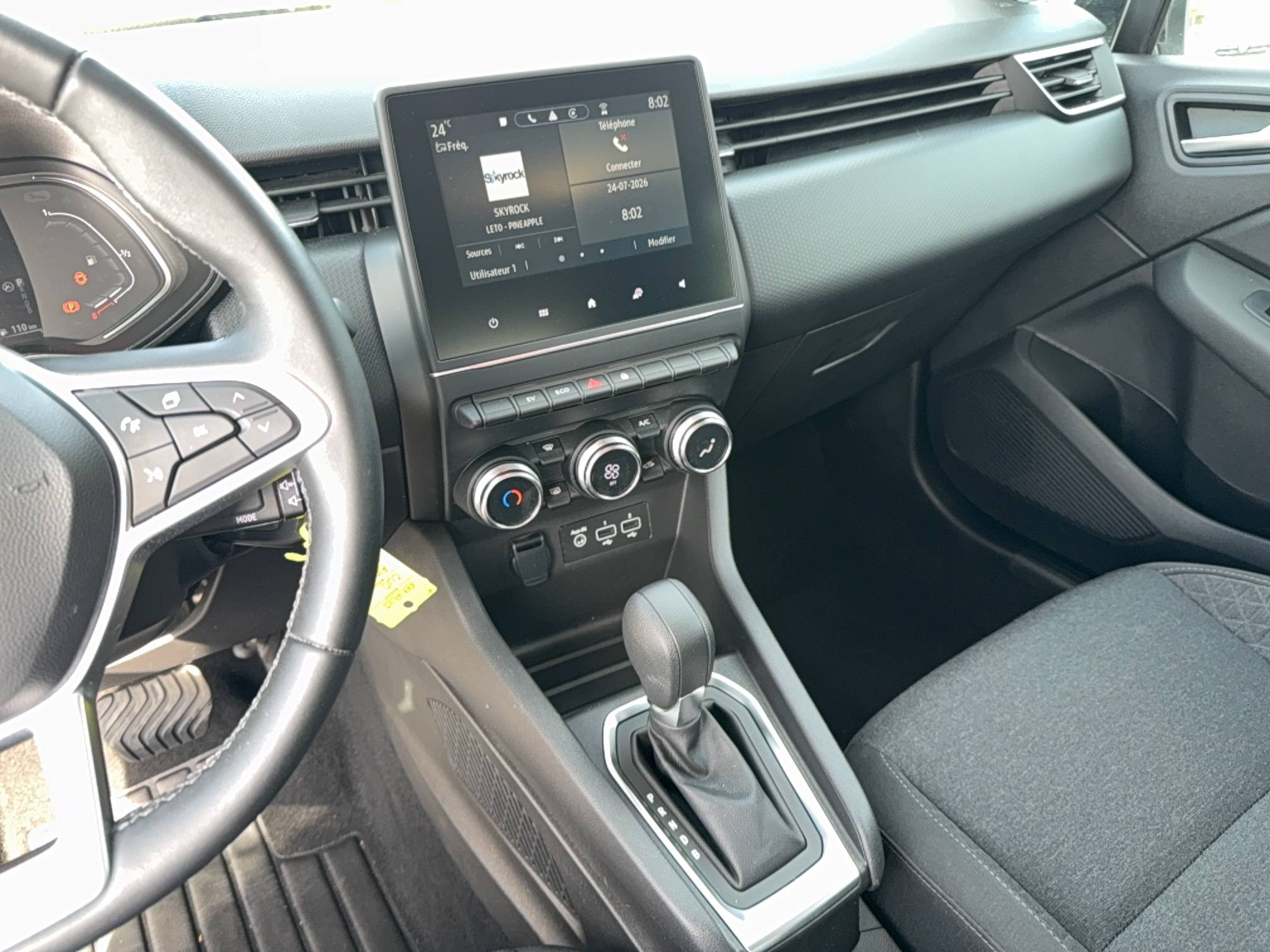 Vente en ligne Renault Clio 5 Clio E-Tech full hybrid 145 au prix de 16 690 €