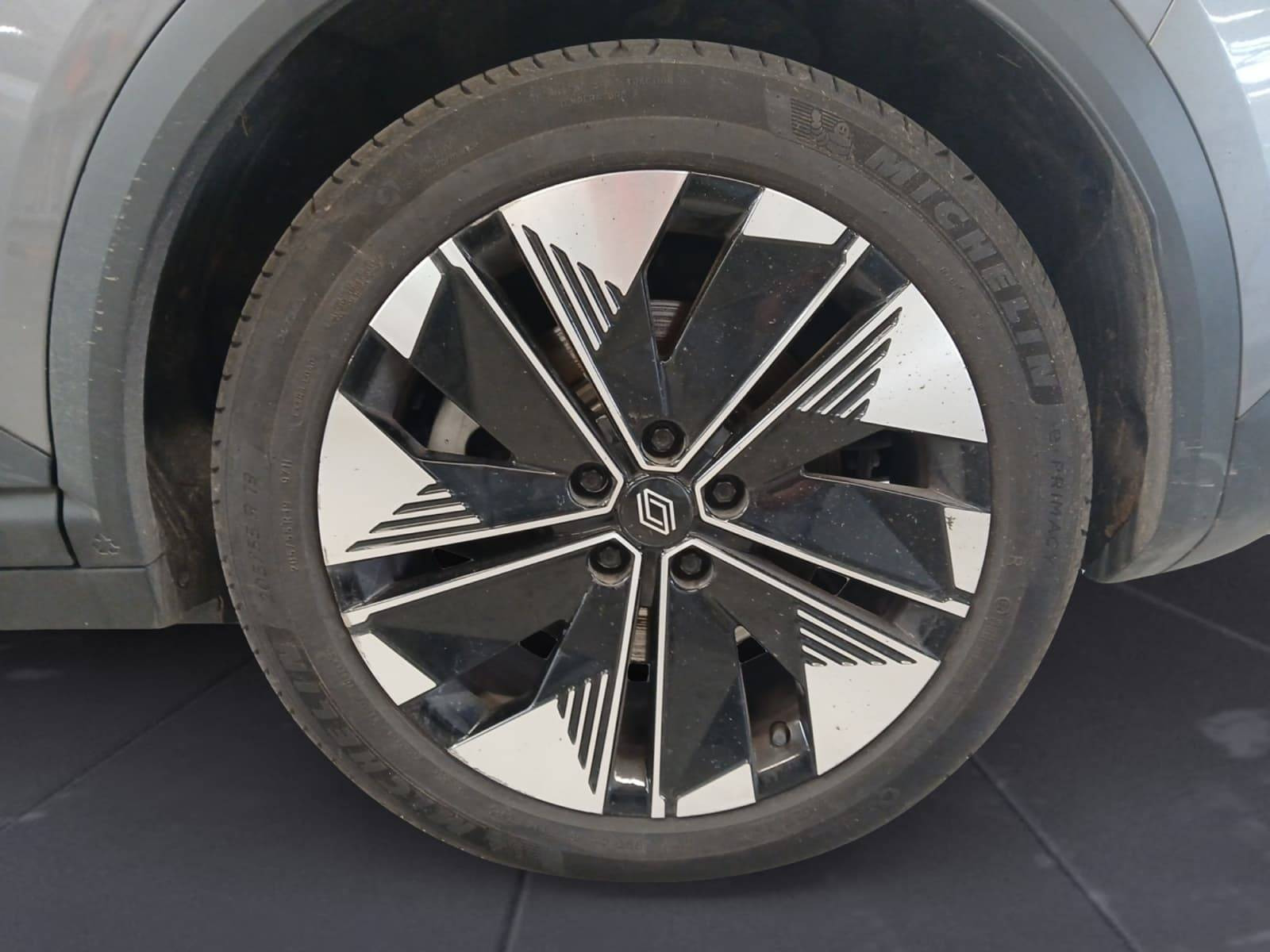 Vente en ligne Renault Scenic E-Tech Scenic E-Tech électrique 220 ch grande autonomie au prix de 37 990 €