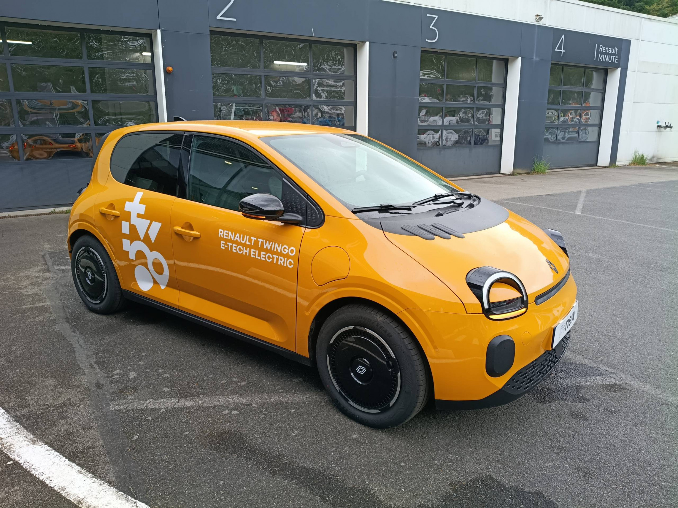 Vente en ligne Renault Twingo Electrique  80 ch autonomie urbaine au prix de 21 490 €