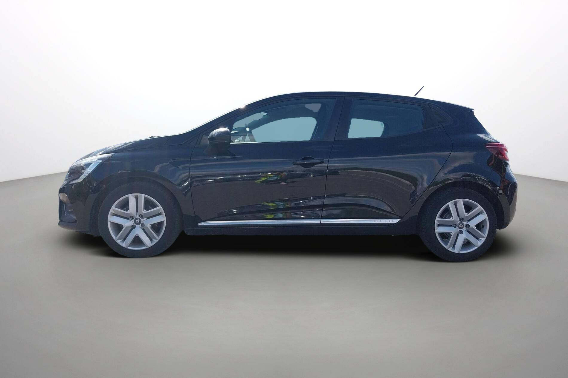 Vente en ligne Renault Clio 5 Clio E-Tech 140 - 21N au prix de 14 990 €