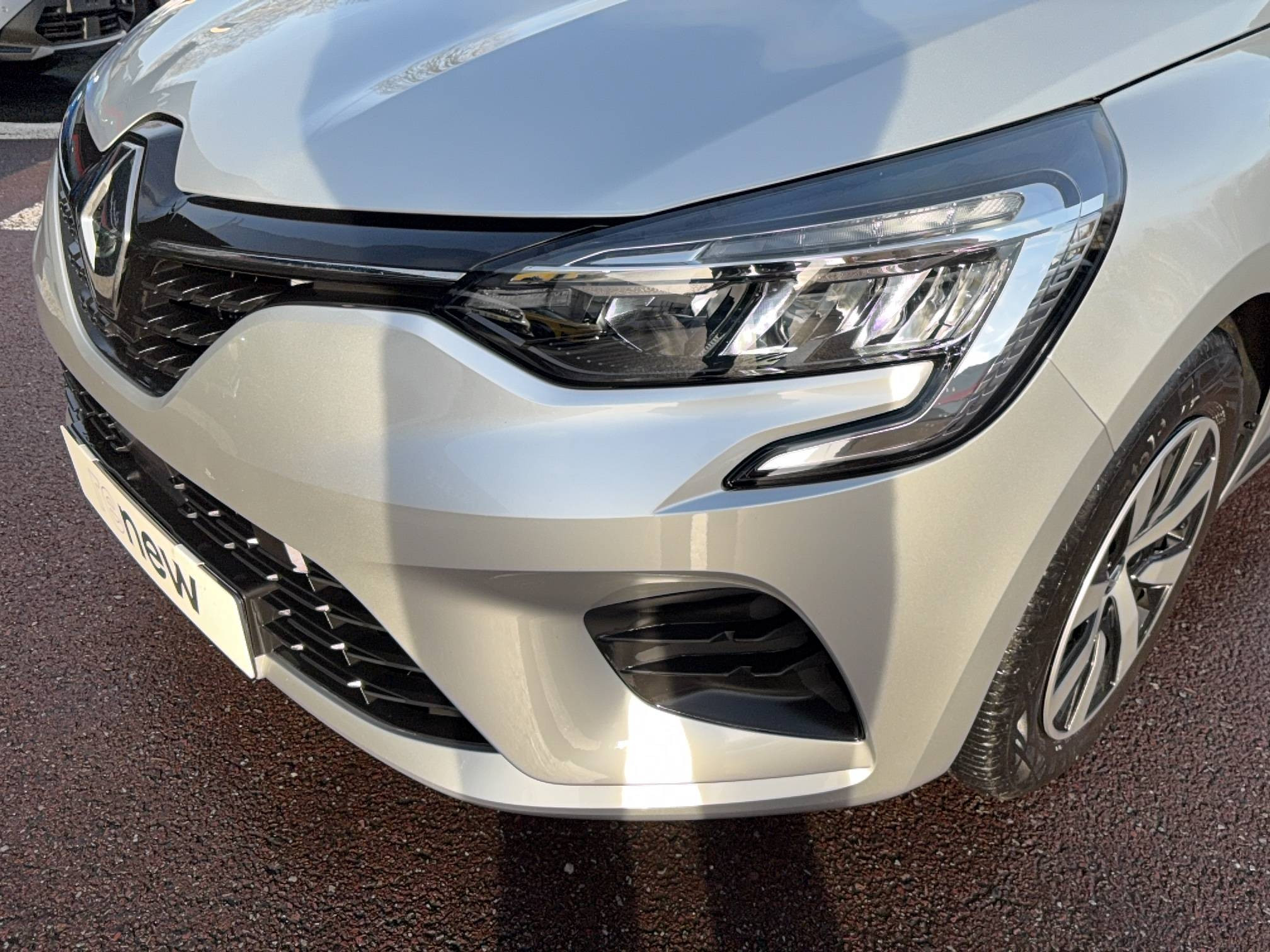 Vente en ligne Renault Clio 5 Clio TCe 90 au prix de 14 290 €