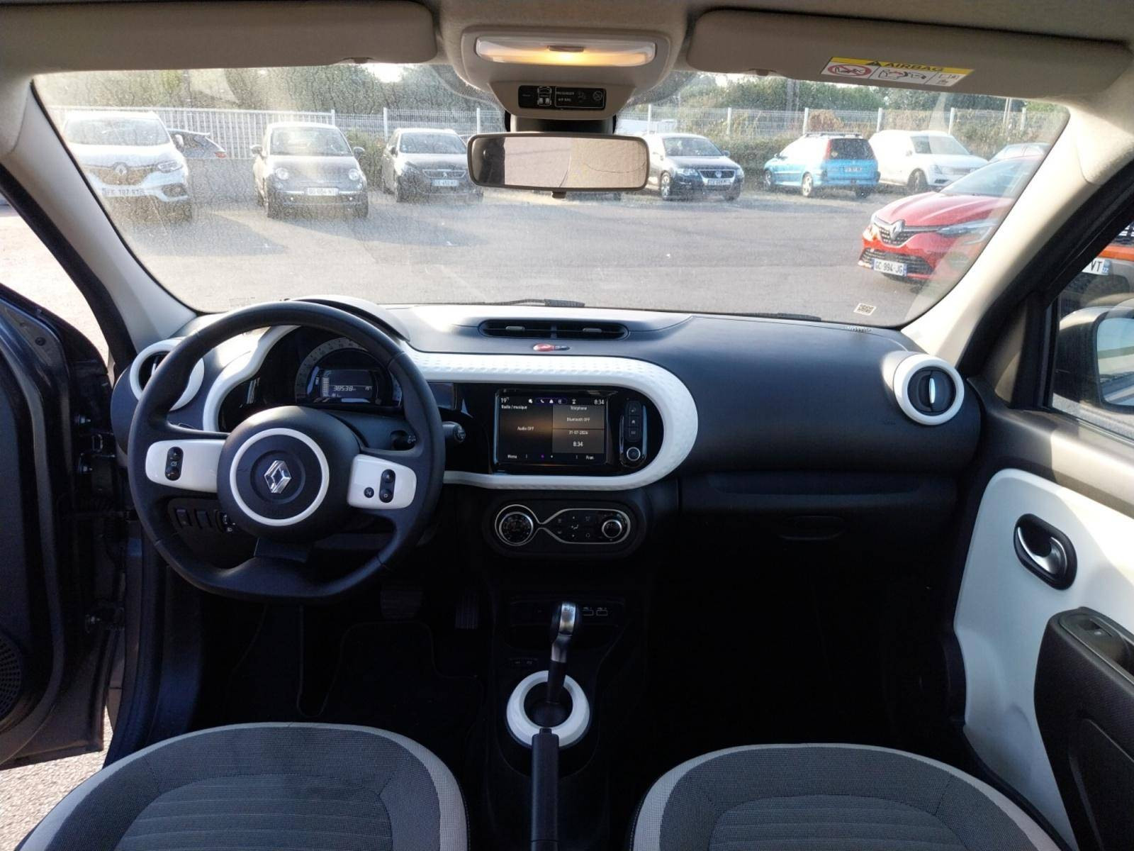 Vente en ligne Renault Twingo Electrique Twingo III E-Tech au prix de 12 990 €