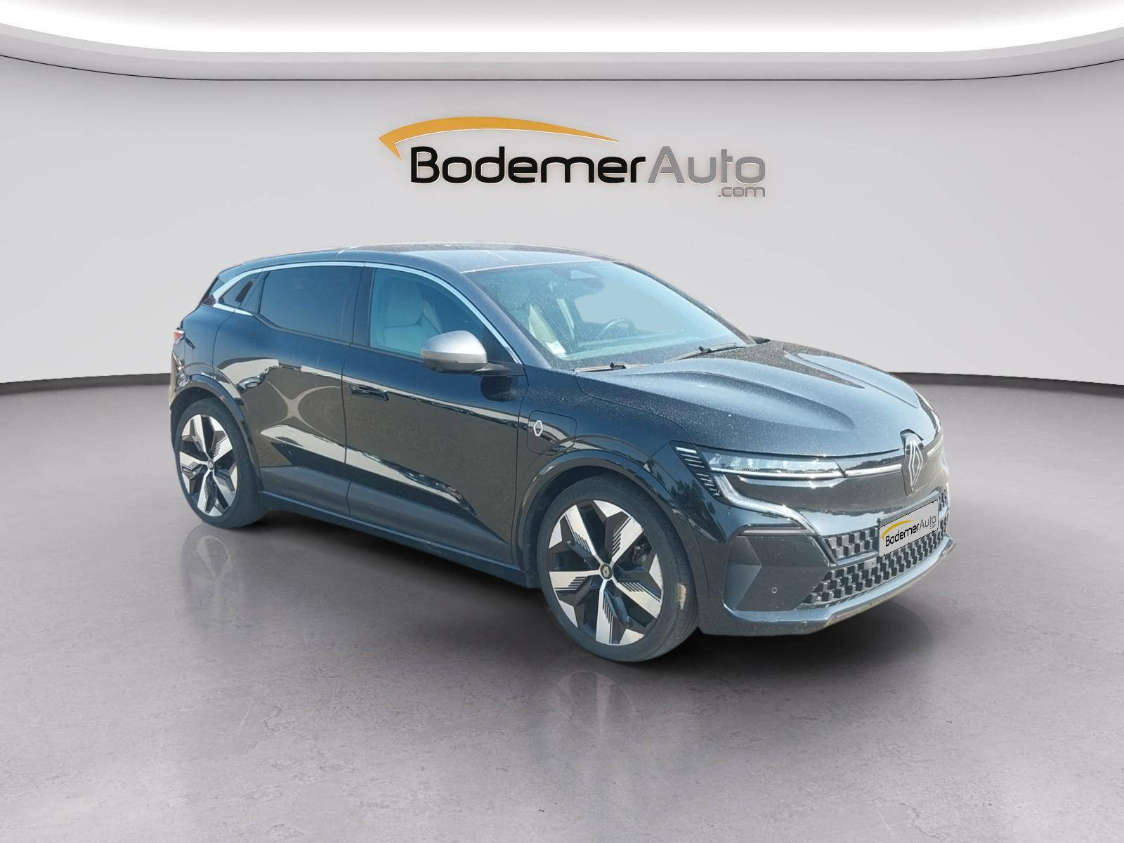 Vente en ligne Renault Megane E-Tech  EV60 220 ch super charge au prix de 24 690 €