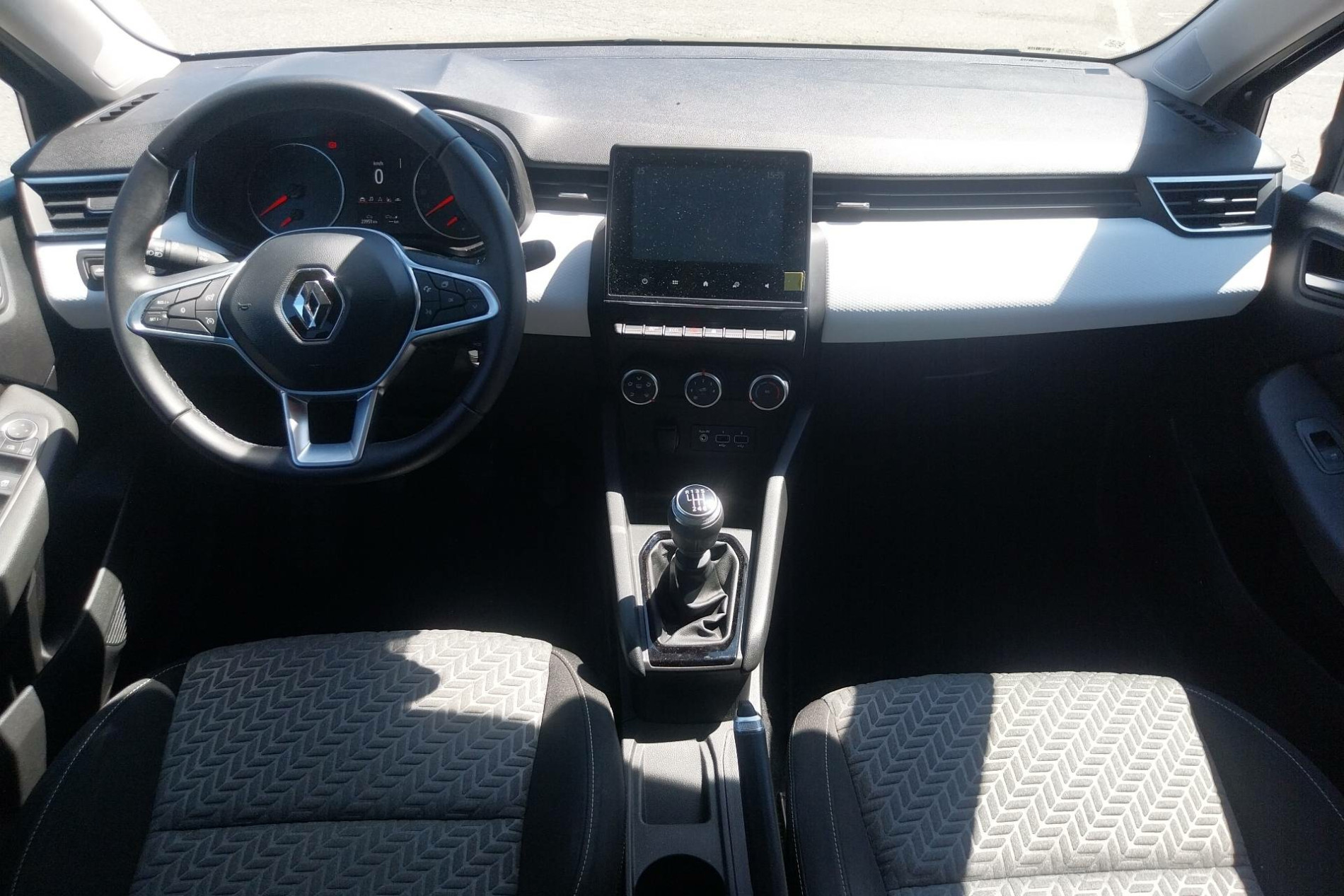 Vente en ligne Renault Clio 5 Clio TCe 90 au prix de 14 490 €