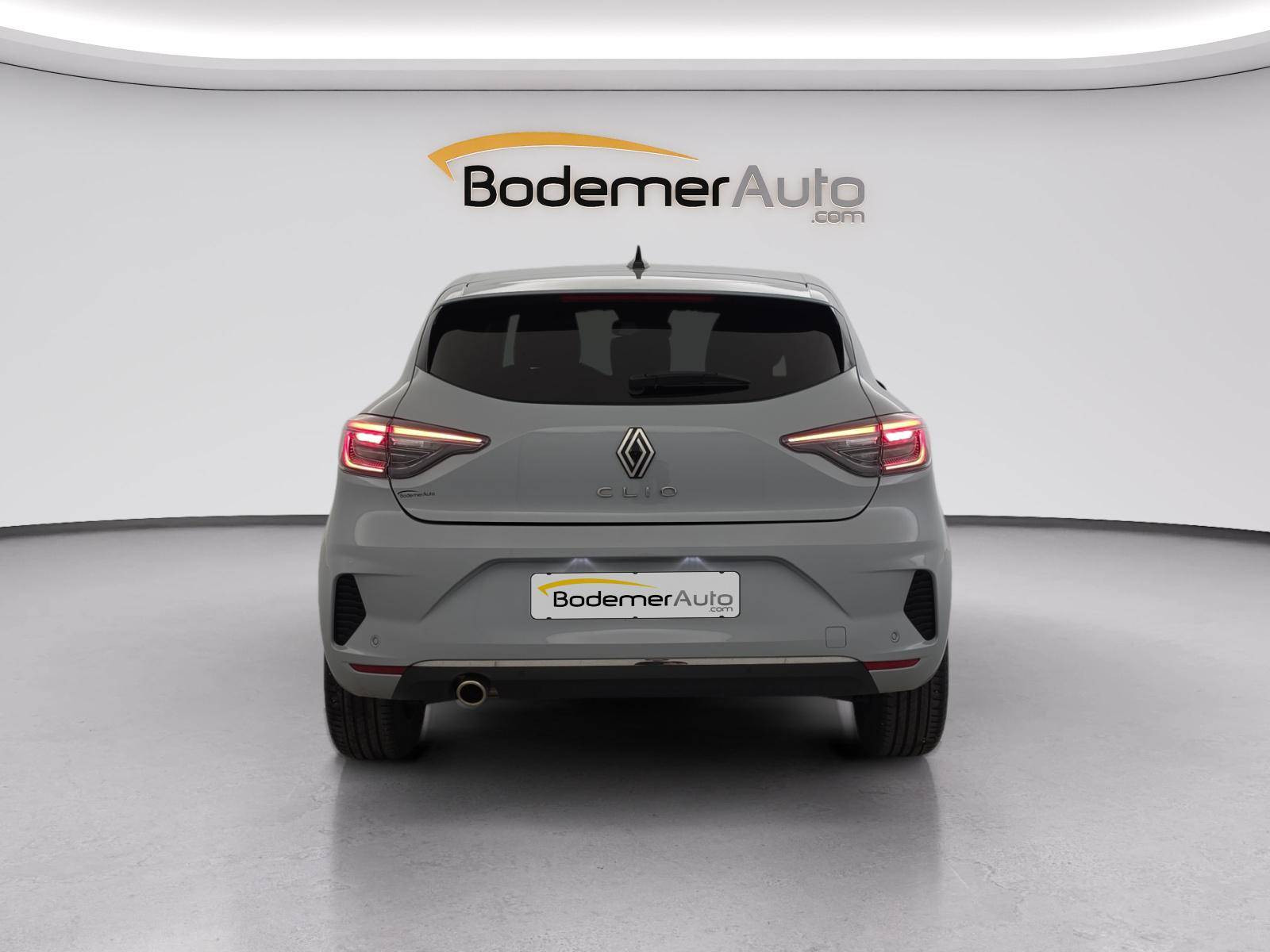 Vente en ligne Renault Clio 5 Clio TCe 90 au prix de 15 990 €