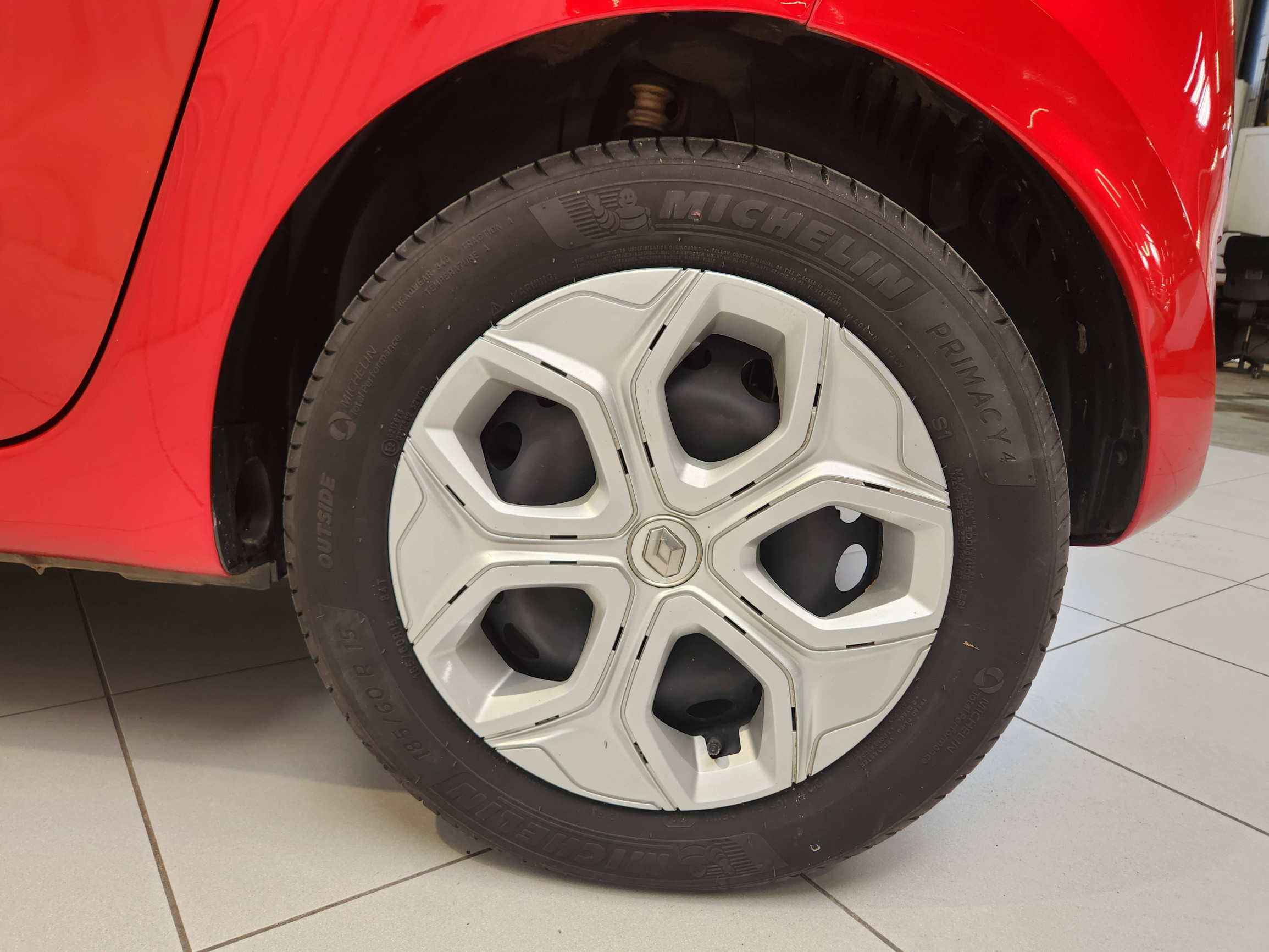 Vente en ligne Renault Twingo Electrique Twingo III E-Tech au prix de 12 499 €