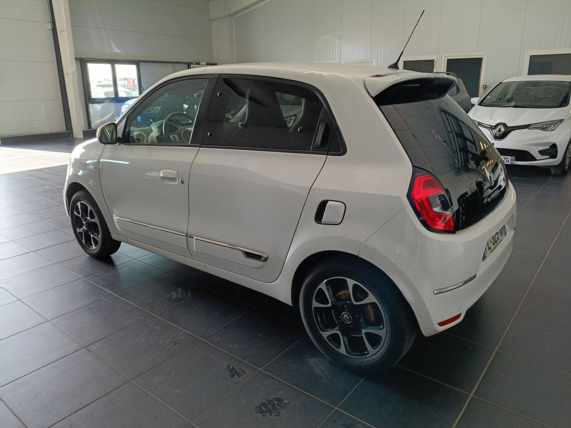 Vente en ligne Renault Twingo 3  TCe 95 EDC au prix de 14 590 €