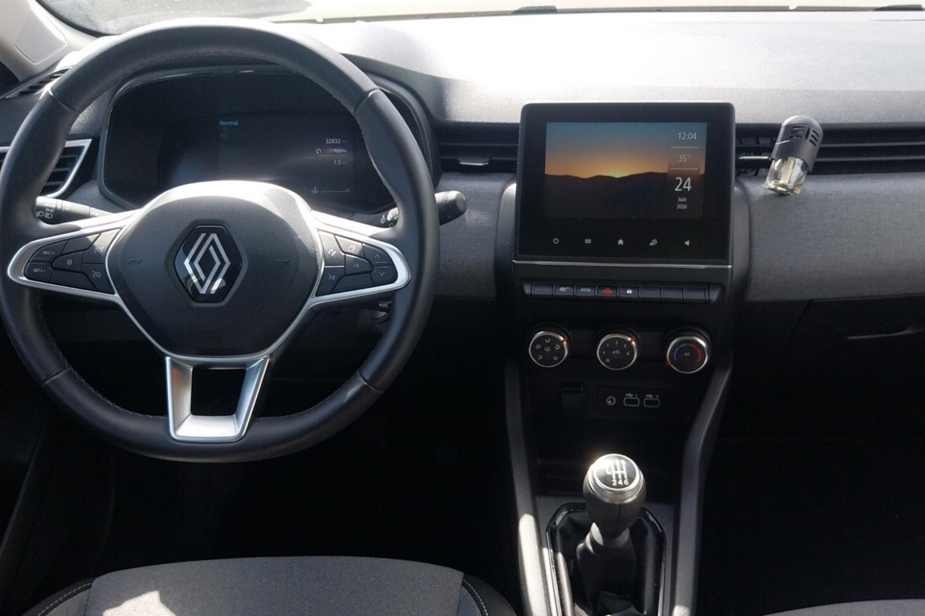 Vente en ligne Renault Clio 5 Clio TCe 90 au prix de 14 490 €