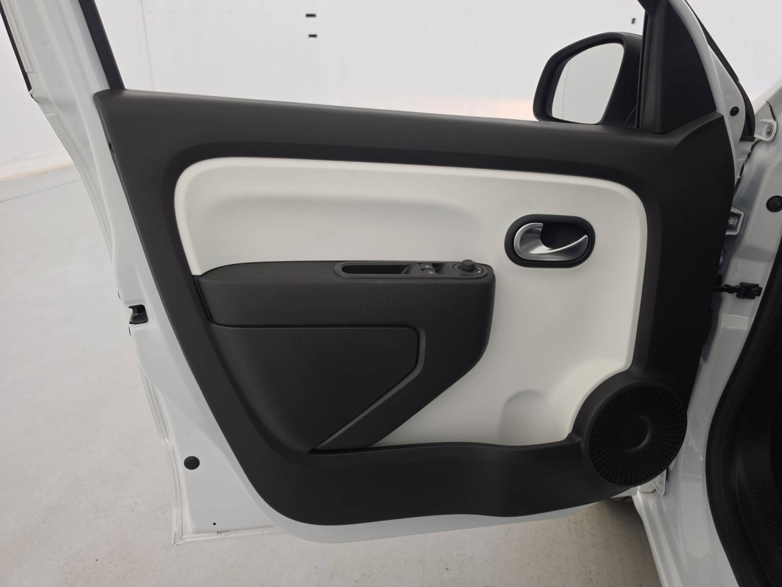 Vente en ligne Renault Twingo 3  SCe 65 au prix de 12 790 €