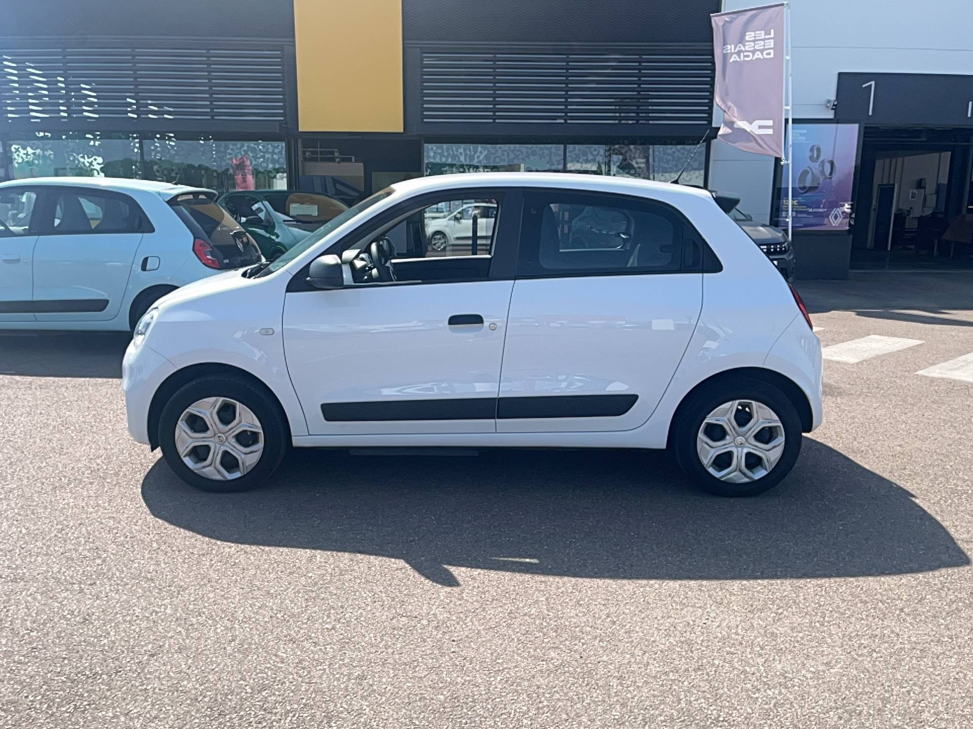 Vente en ligne Renault Twingo Electrique Twingo III E-Tech au prix de 12 491 €