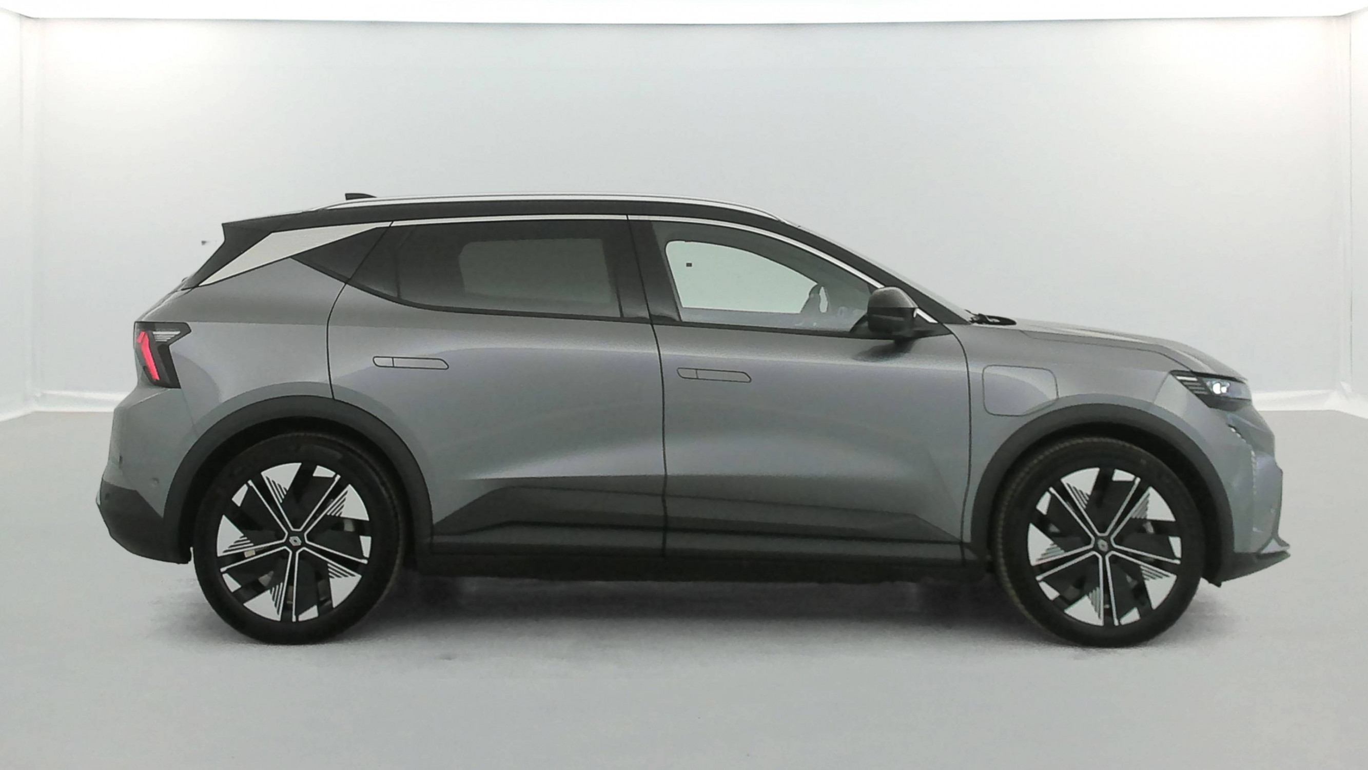 Vente en ligne Renault Scenic E-Tech  220 ch grande autonomie au prix de 37 990 €