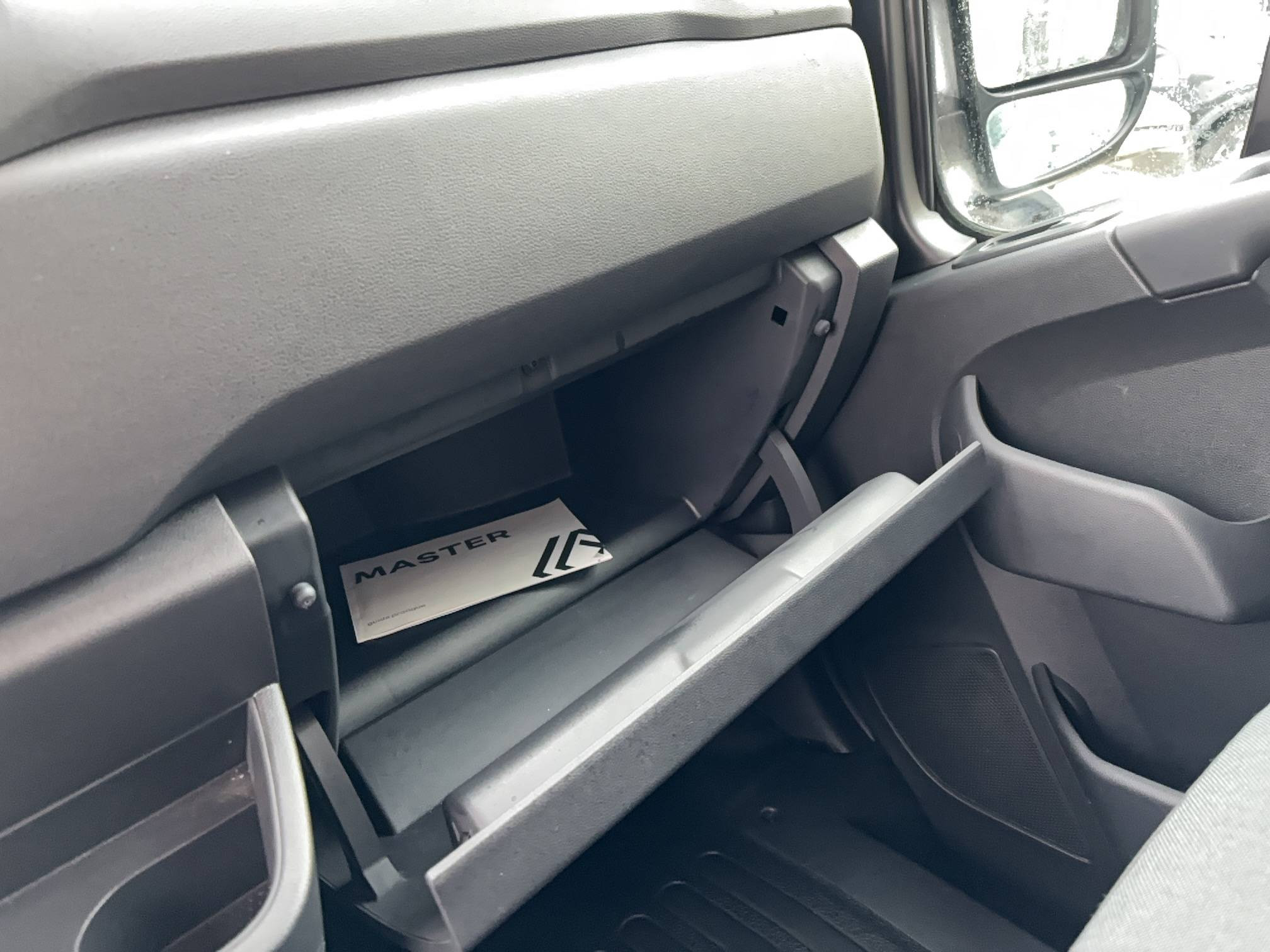 Vente en ligne Renault Master Fourgon MASTER FGN TRAC F3500 L2H2 BLUE DCI 135 au prix de 25 000 €