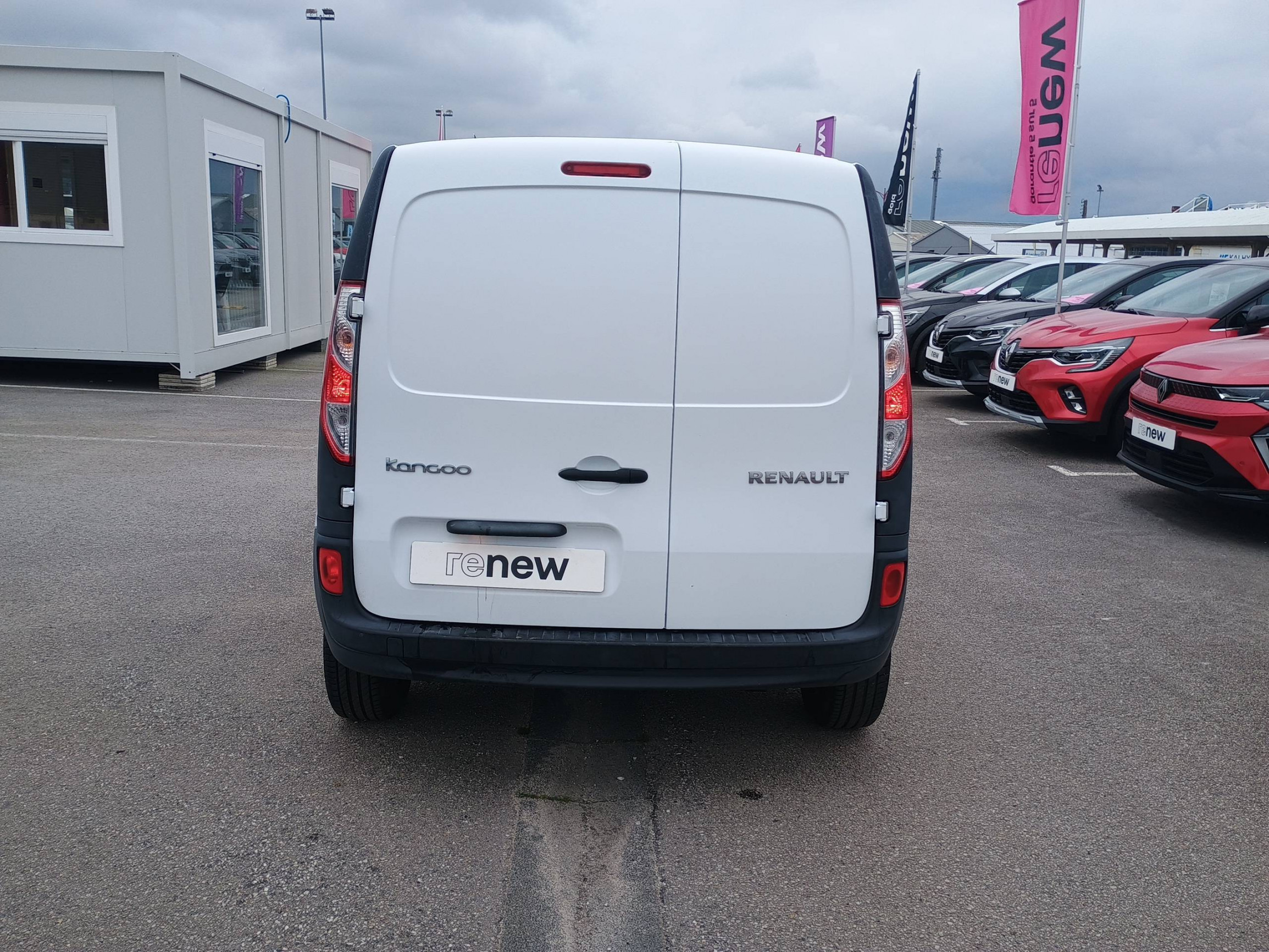 Vente en ligne Renault Kangoo Express  BLUE DCI 80 au prix de 12 290 €