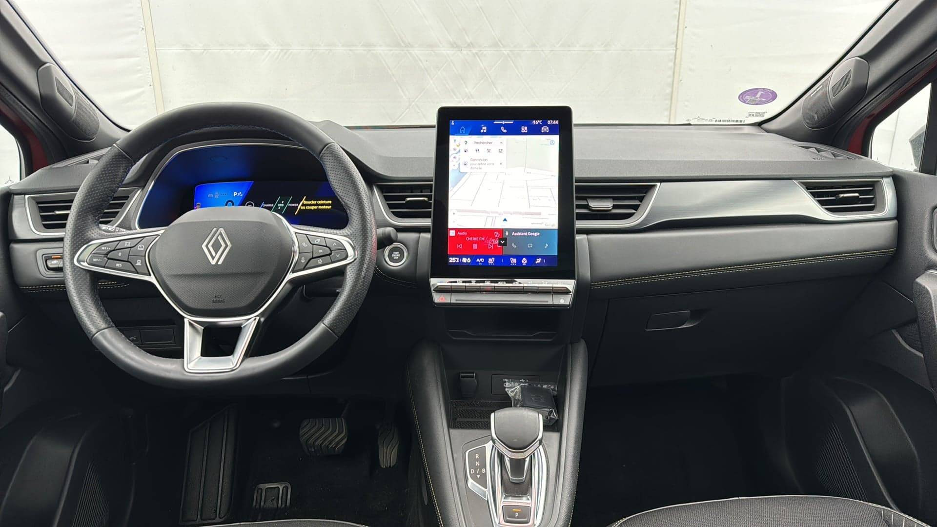 Vente en ligne Renault Symbioz  E-Tech full hybrid 145 au prix de 27 990 €