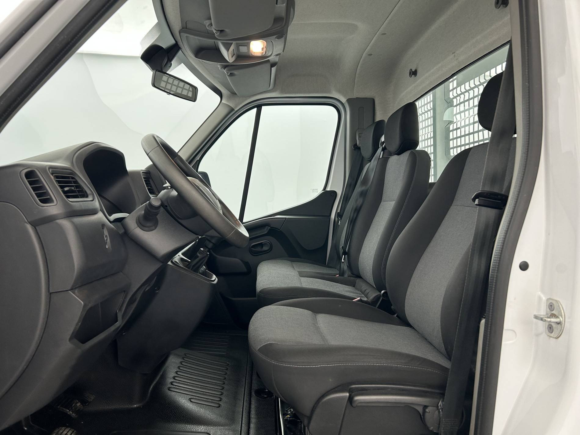 Vente en ligne Renault Master 3 Châssis Cabine MASTER CC PROP RJ3500 L2 PAFC BLUE DCI 130 EURO VI au prix de 31 990 €