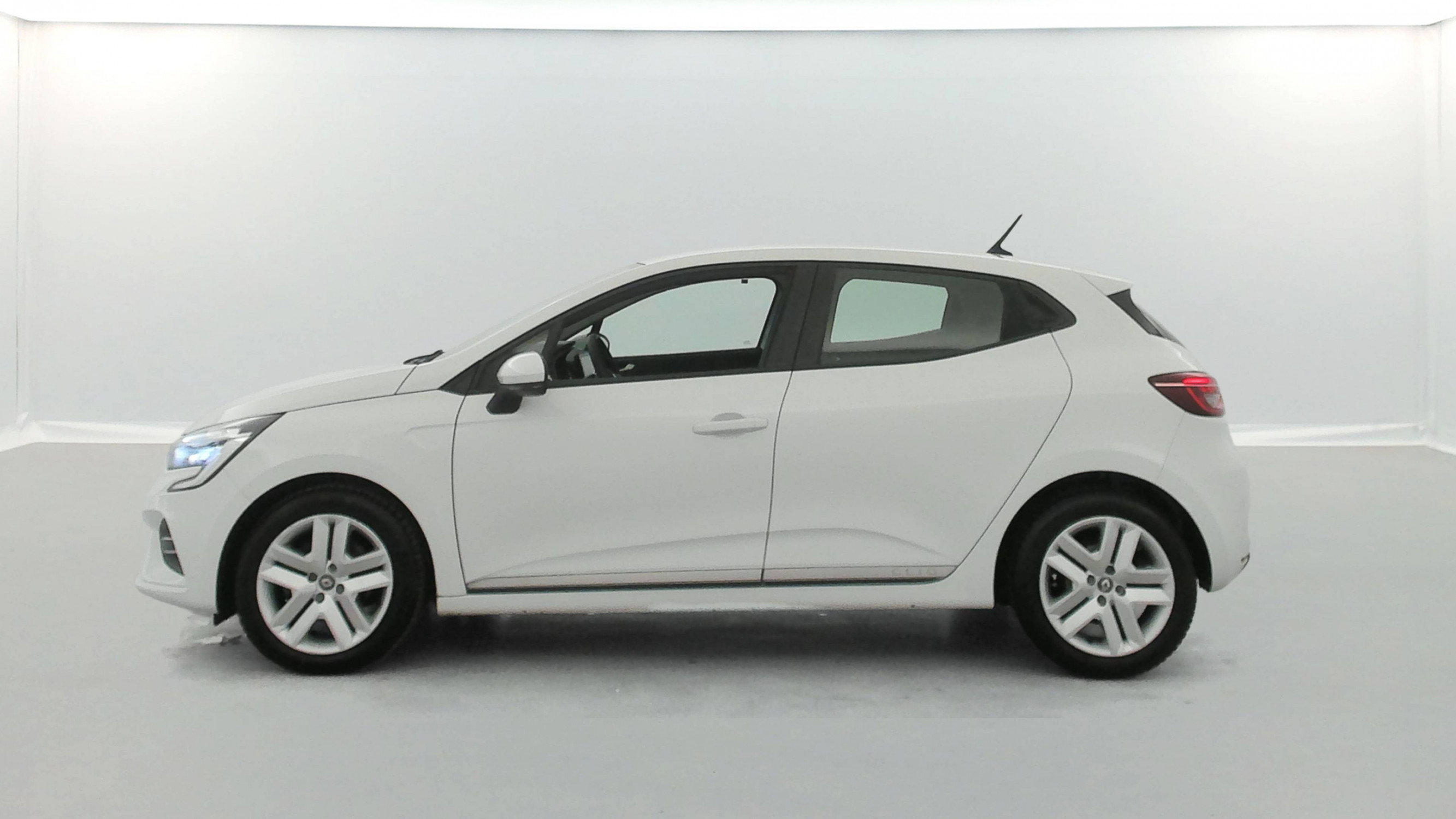 Vente en ligne Renault Clio 5 Clio Blue dCi 85 au prix de 12 590 €