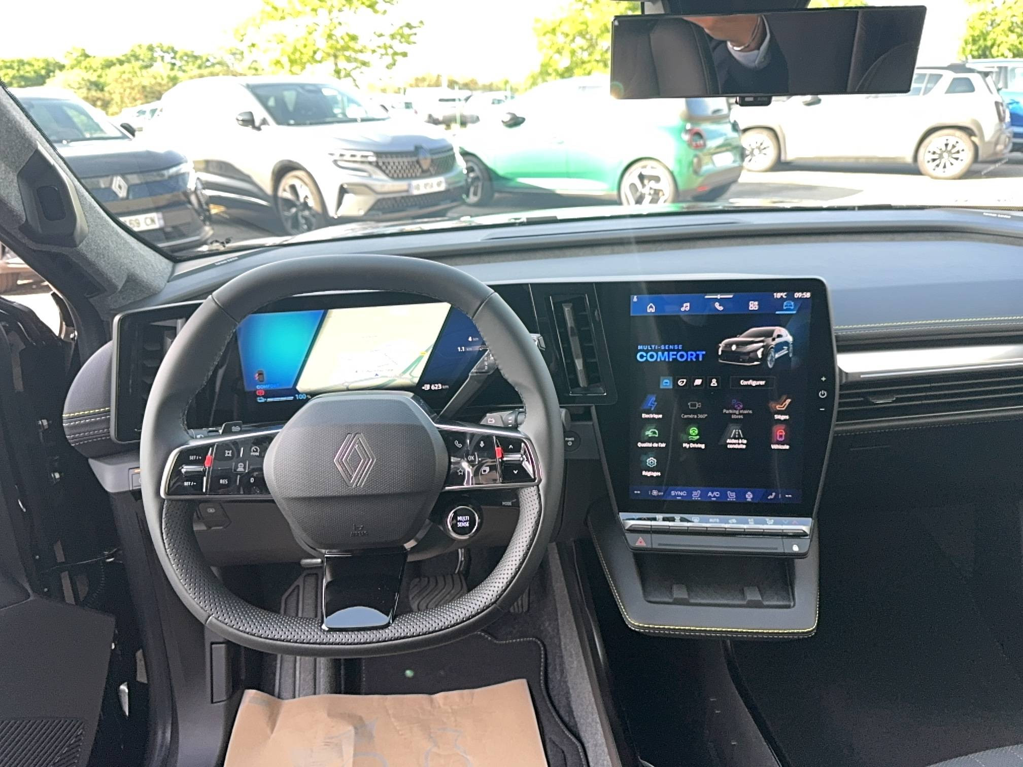 Vente en ligne Renault Scenic E-Tech Scenic E-Tech électrique 220 ch grande autonomie au prix de 49 990 €
