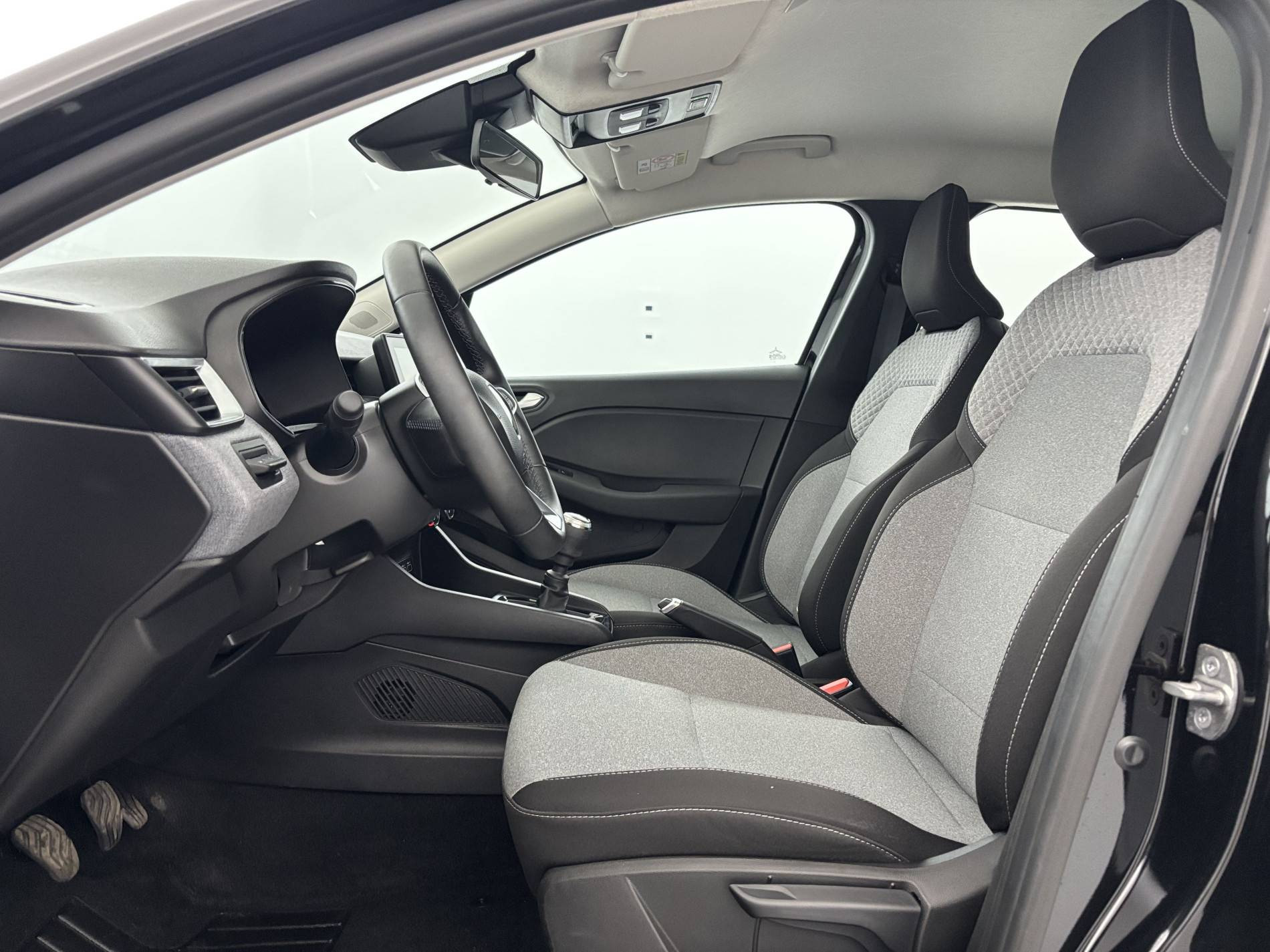 Vente en ligne Renault Clio 5 Clio dCi 100 au prix de 15 790 €