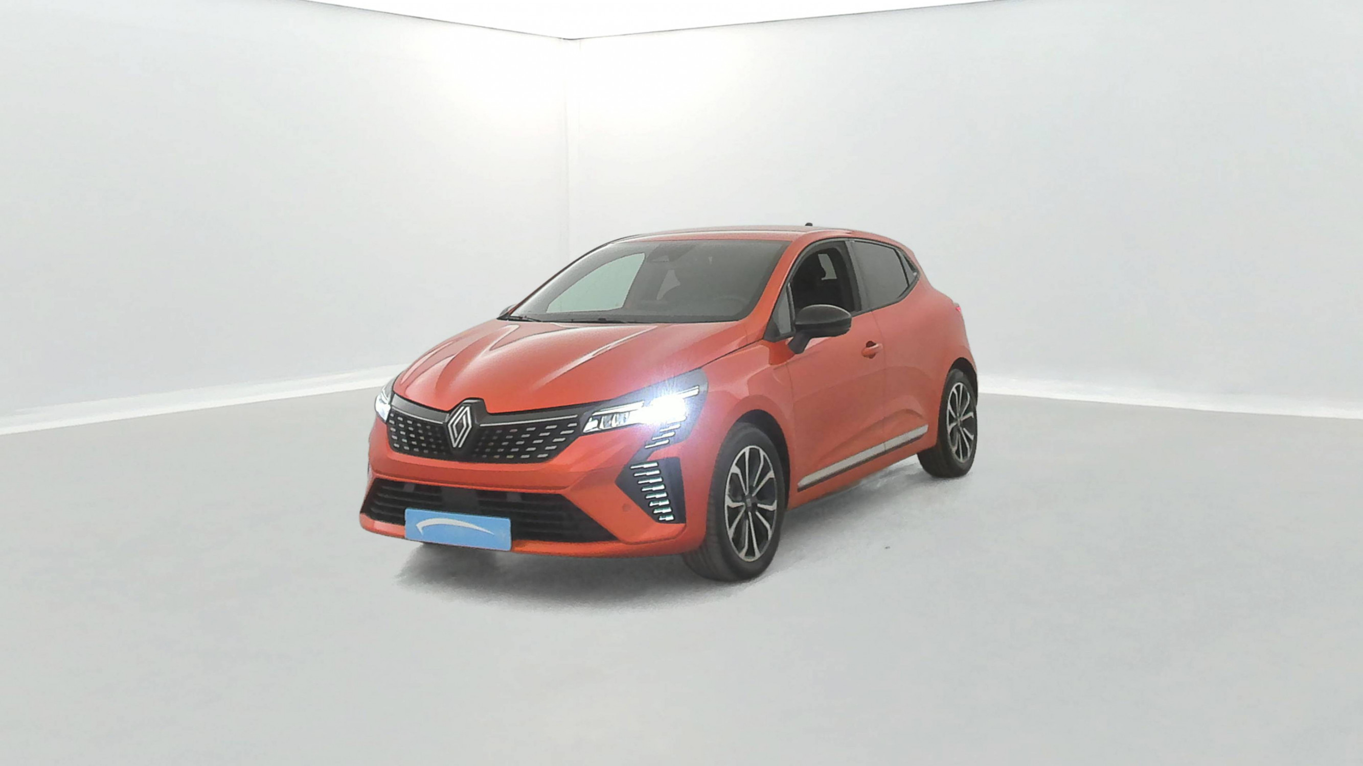 Renault Clio 5 Clio E-Tech full hybrid 145 occasion de 2023 en vente à Concarneau