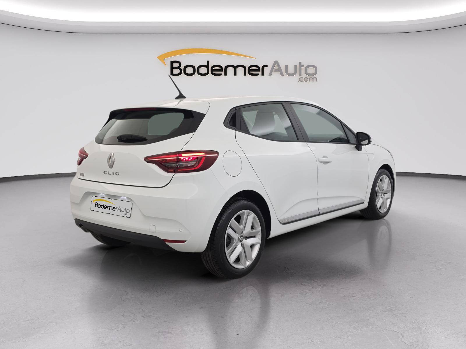 Vente en ligne Renault Clio 5 Clio TCe 90 - 21N au prix de 12 991 €