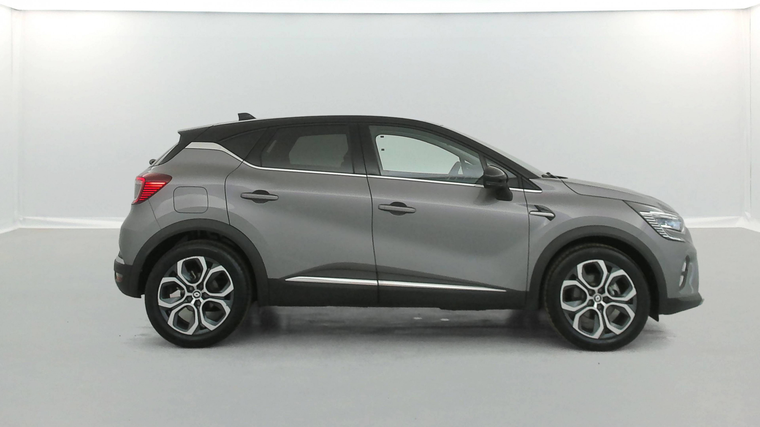 Vente en ligne Renault Captur  E-Tech full hybrid 145 au prix de 20 490 €