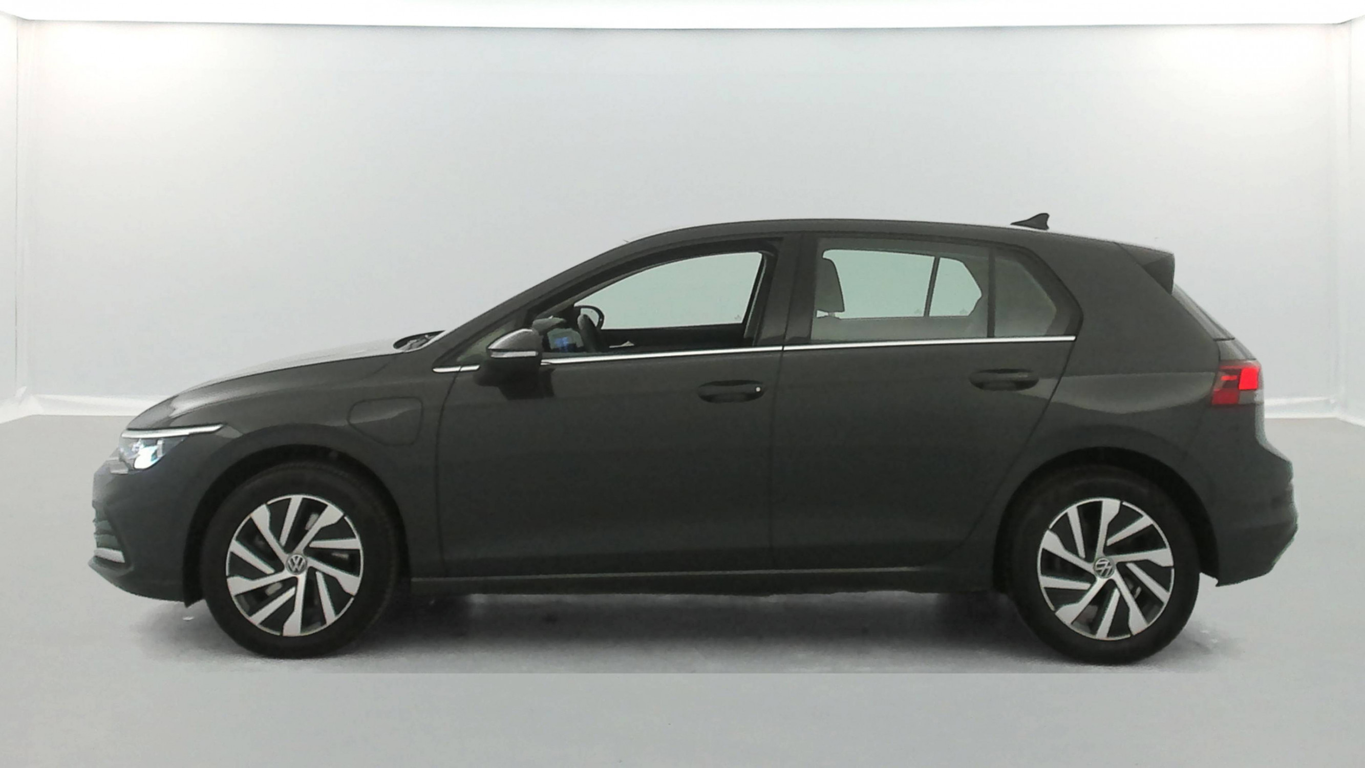 Vente en ligne Volkswagen Golf  1.4 Hybrid Rechargeable OPF 204 DSG6 au prix de 20 490 €
