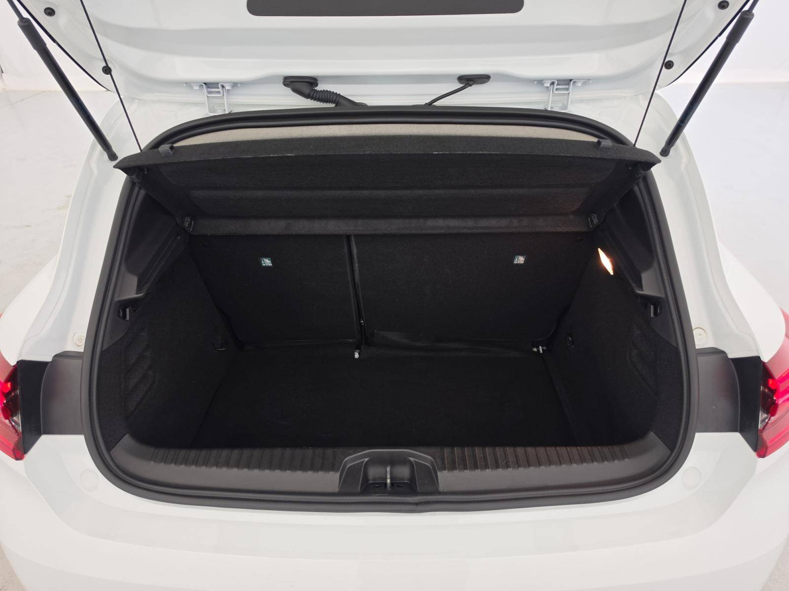 Vente en ligne Renault Clio 5 Clio TCe 90 au prix de 13 790 €