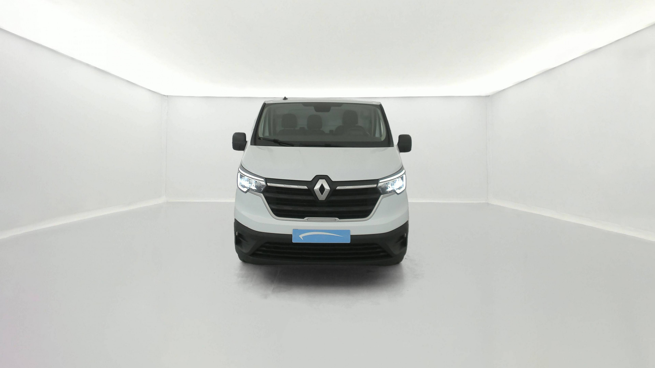 Vente en ligne Renault Trafic 3 Fourgon TRAFIC FG BLUE DCI 130 L1H1 3T GSR2 au prix de 24 590 €