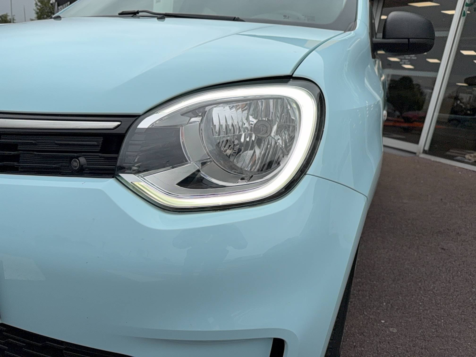 Vente en ligne Renault Twingo Electrique Twingo III E-Tech au prix de 11 990 €