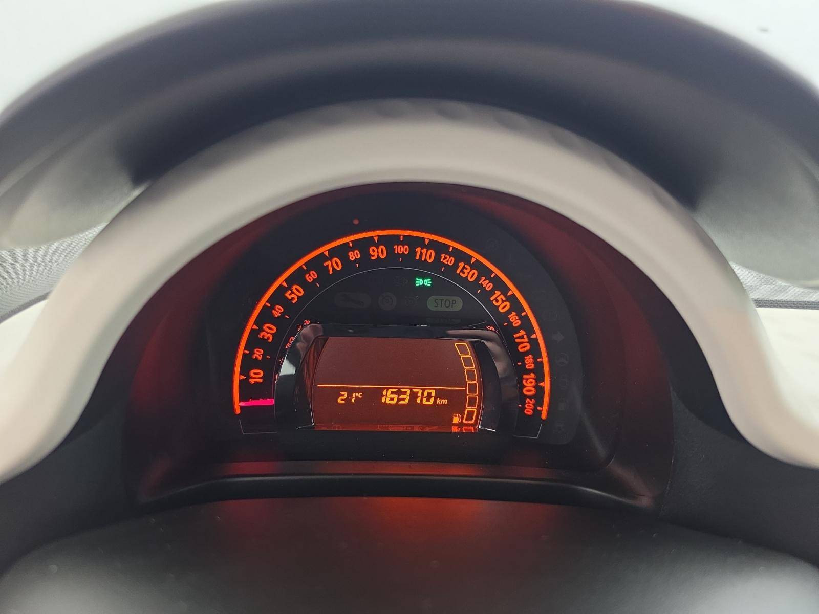 Vente en ligne Renault Twingo 3  SCe 65 - 21 au prix de 12 390 €