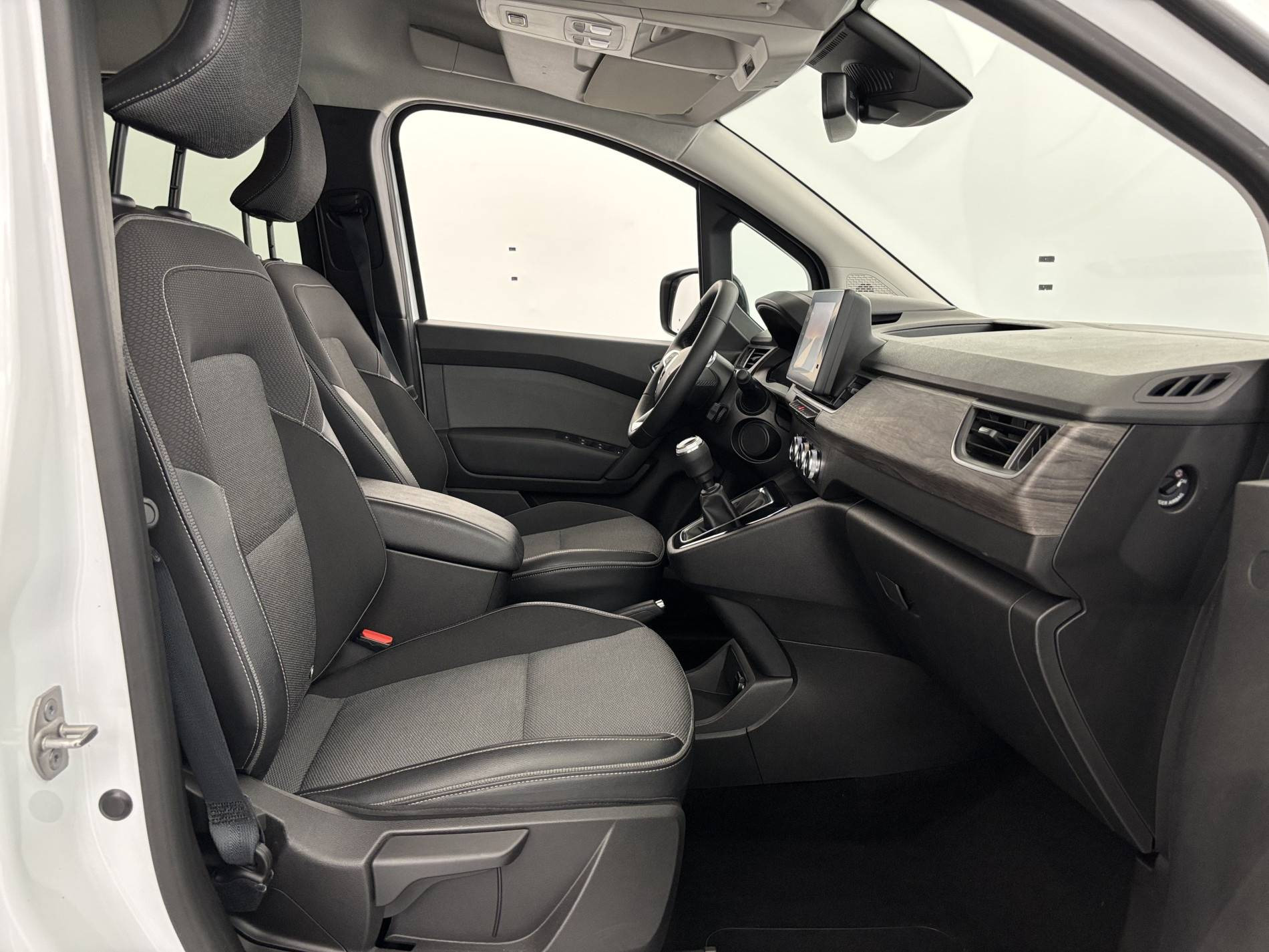 Vente en ligne Renault Kangoo  Blue dCi 95 au prix de 23 890 €
