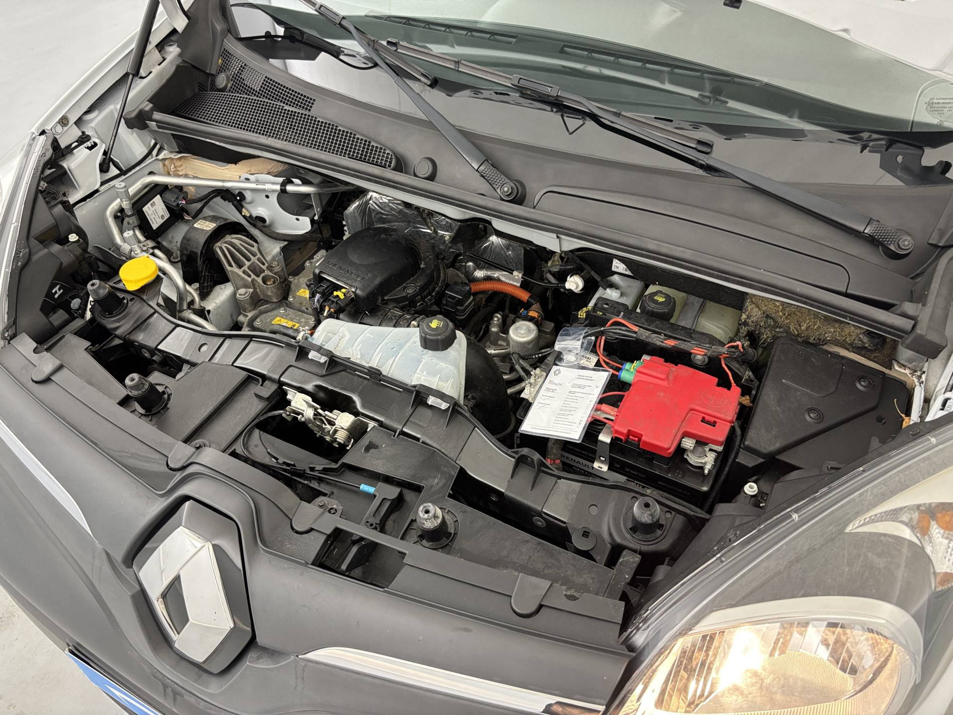 Vente en ligne Renault Kangoo Electrique KANGOO Z.E. 33 au prix de 11 990 €