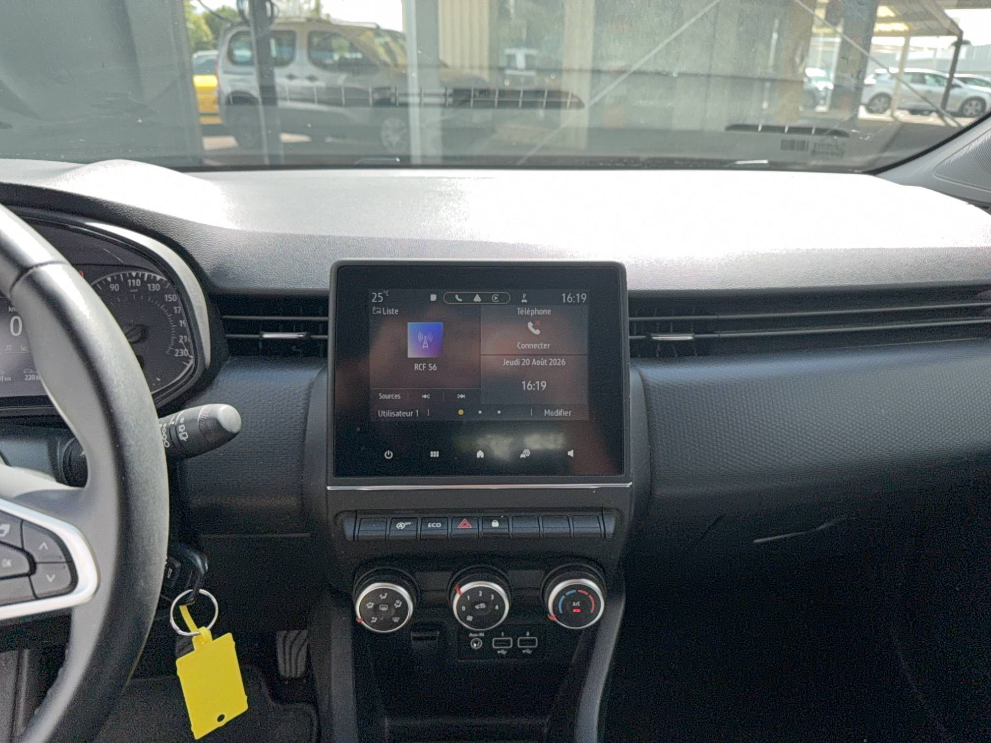 Vente en ligne Renault Clio 5 Clio TCe 90 au prix de 13 390 €
